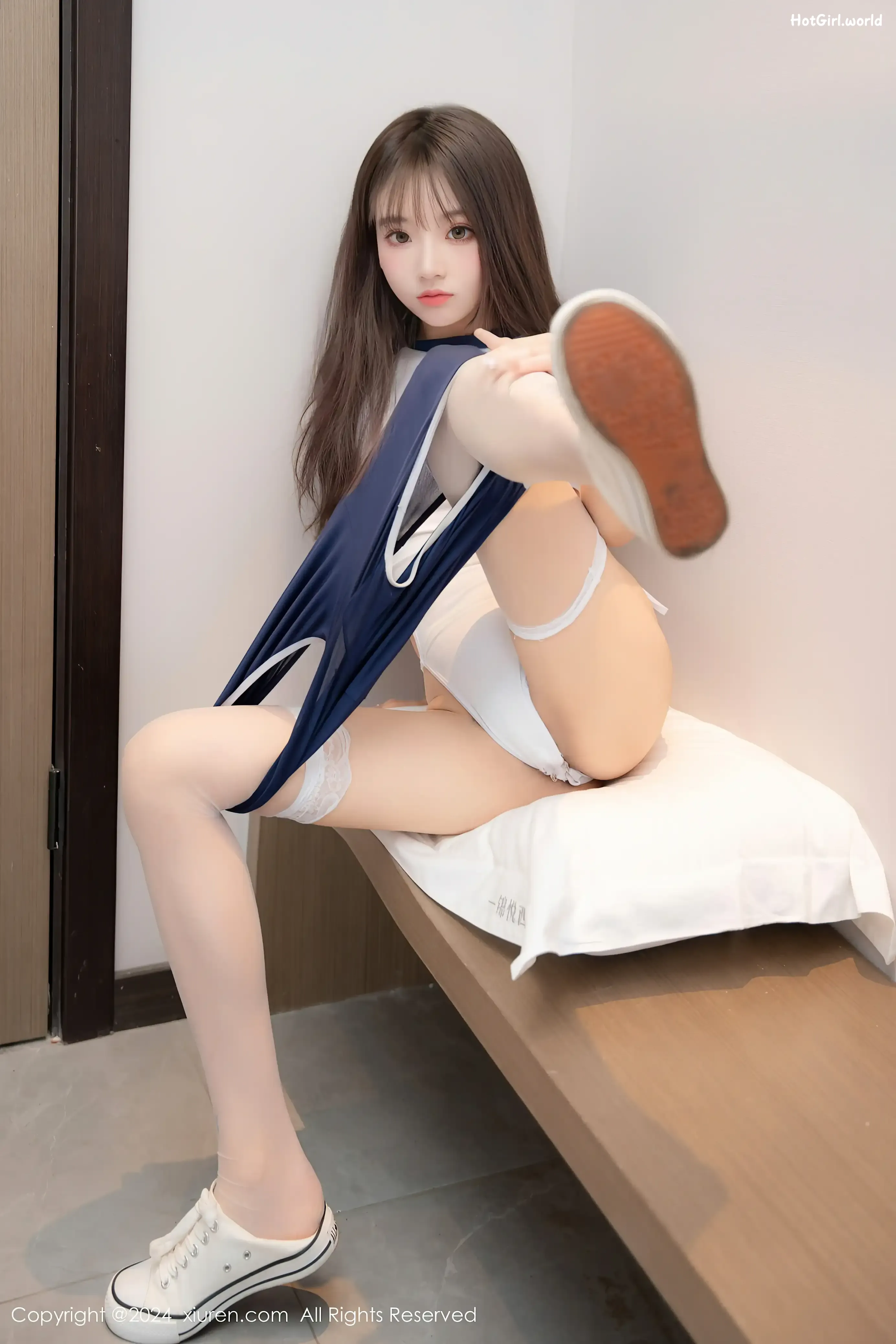 XiuRen秀人网-No.9654-羊大衣-0001-6588880383_hotgirl.world.webp