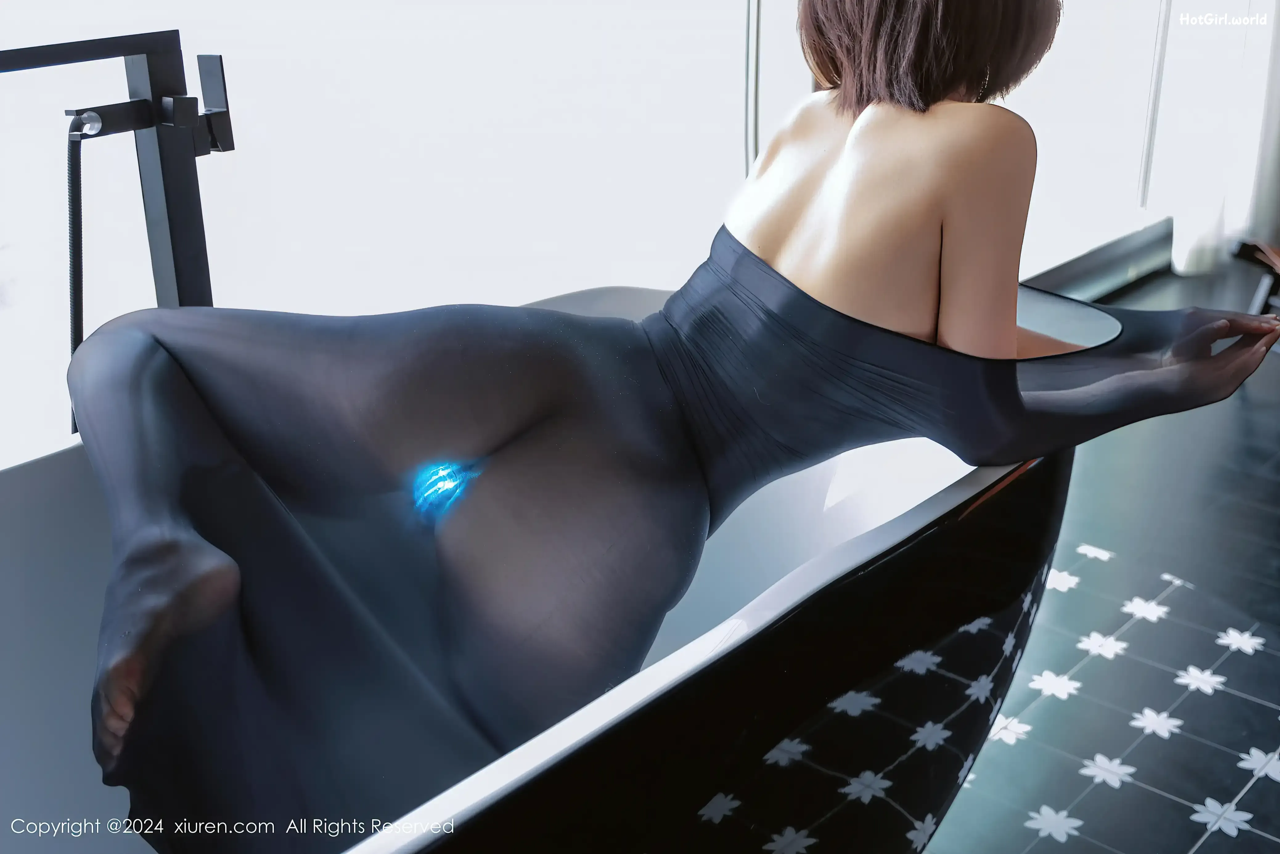 0069_hotgirl.world.webp
