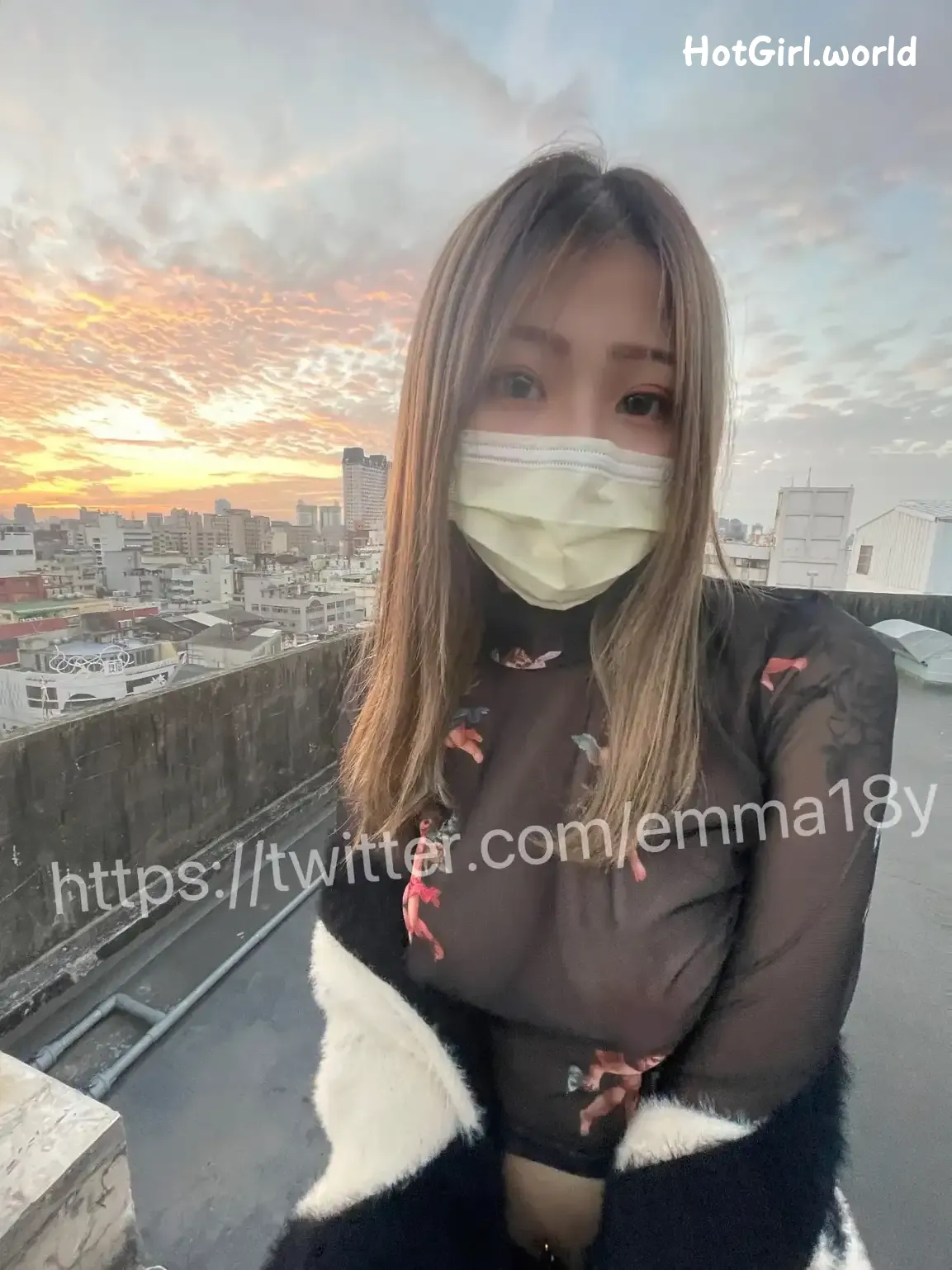 -Emma-UUEmma-hotgirl.world-160.webp