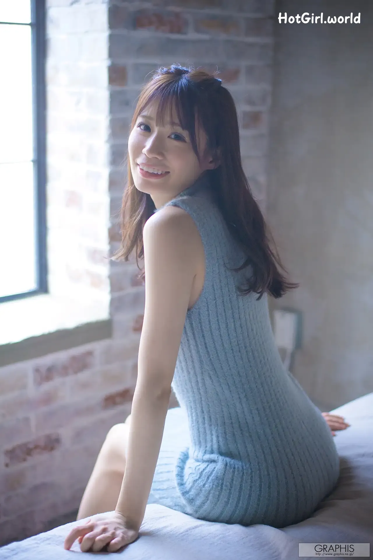 JP-Miho-Nana-Graphis-Gals-No.552-VIVACIOUS-hotgirl.world-075.webp