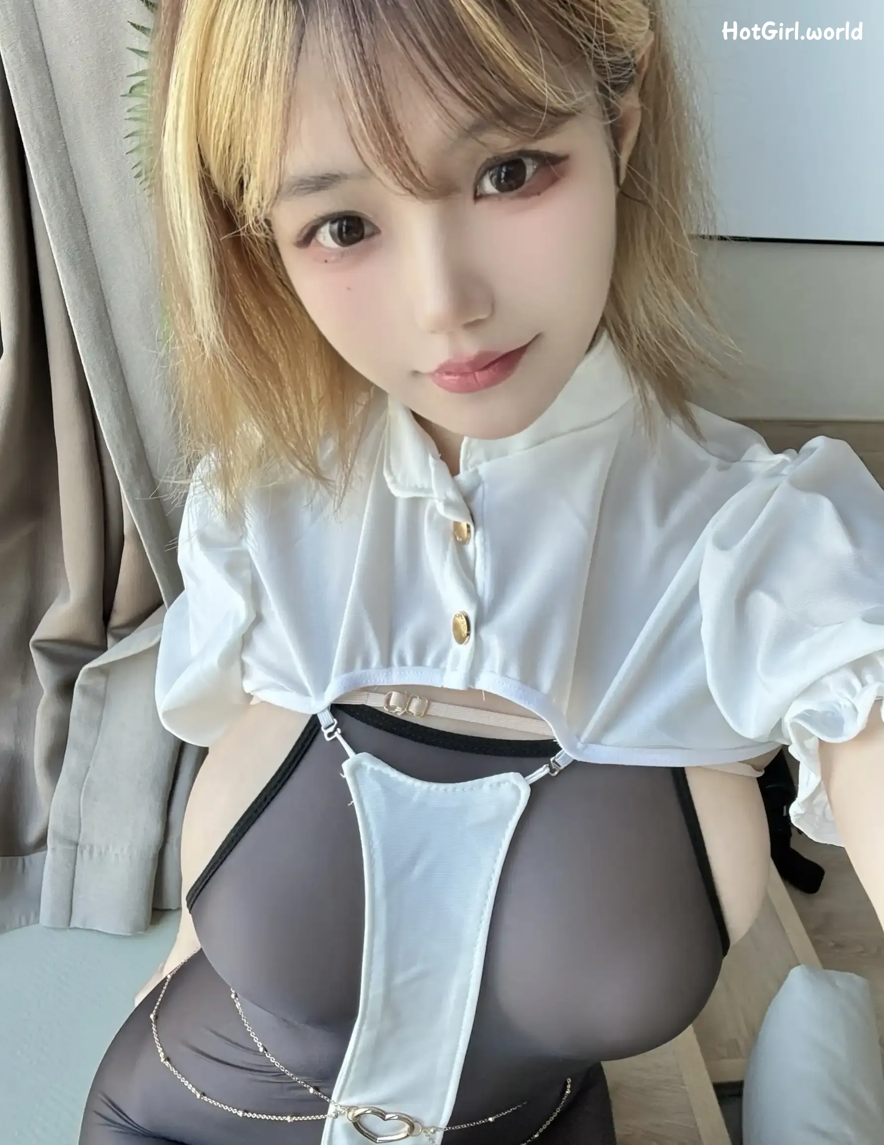 Coser-xiao-cang-qian-dai-w-202411Fantia-hotgirl.world-001.webp