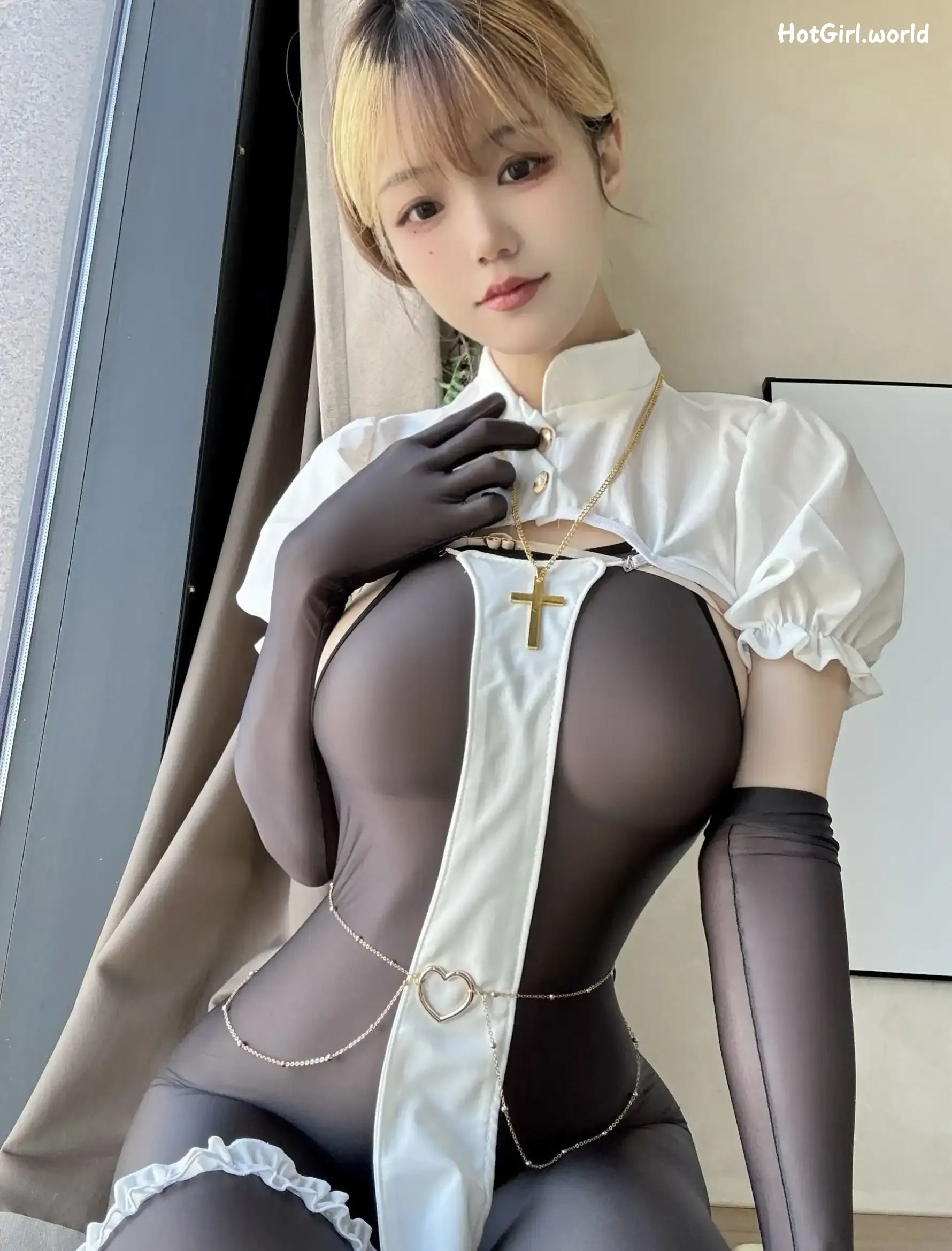 Coser-xiao-cang-qian-dai-w-202411Fantia-hotgirl.world-086.webp