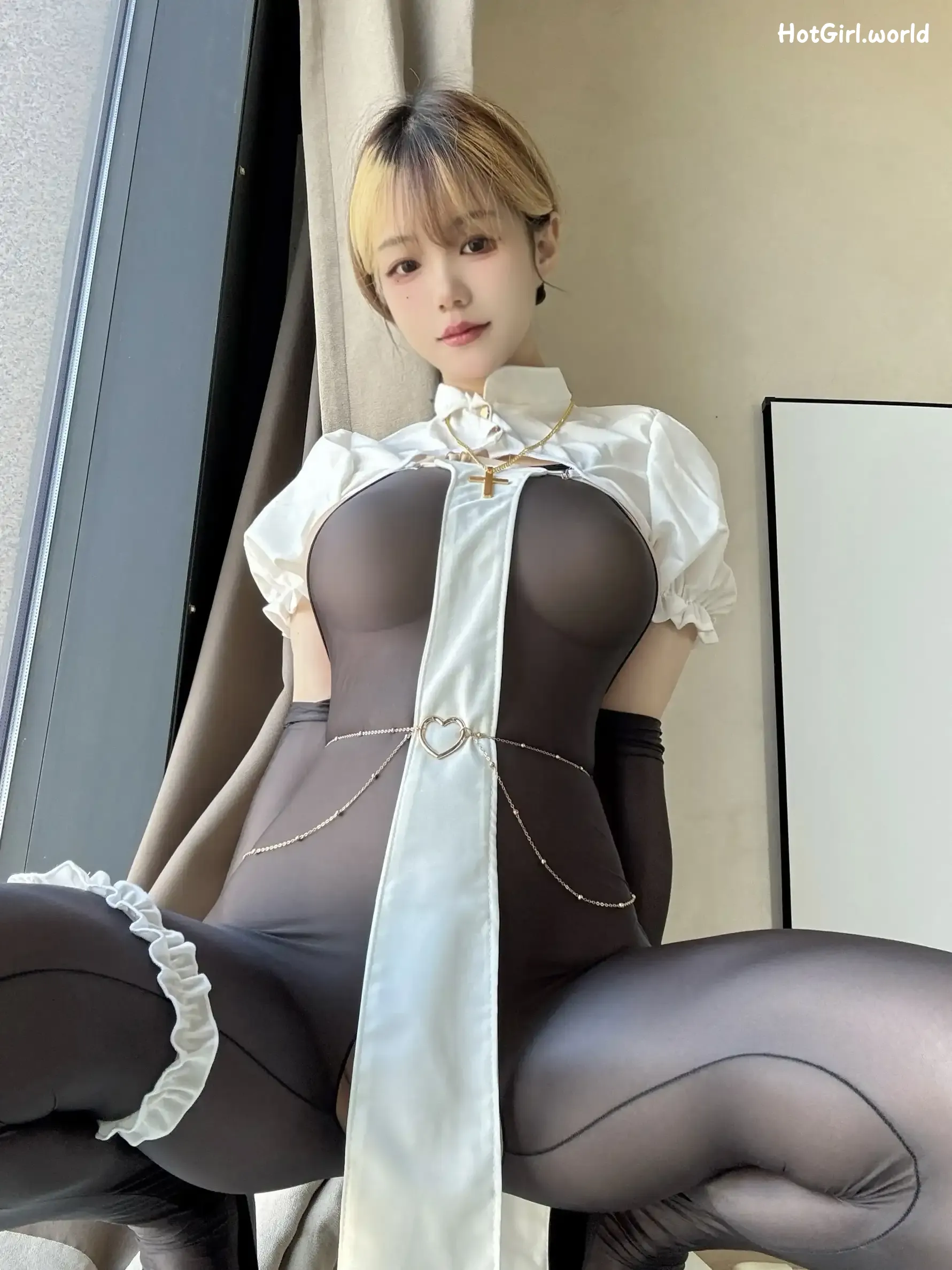 Coser-xiao-cang-qian-dai-w-202411Fantia-hotgirl.world-087.webp