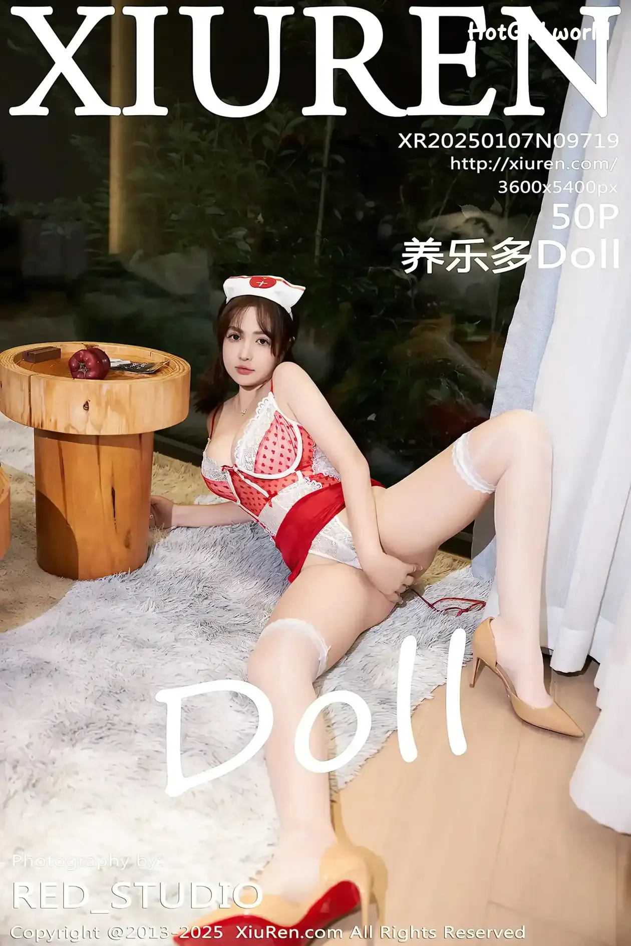XiuRen-秀人网-No.9719-养乐多-Doll-Yang Le Duo