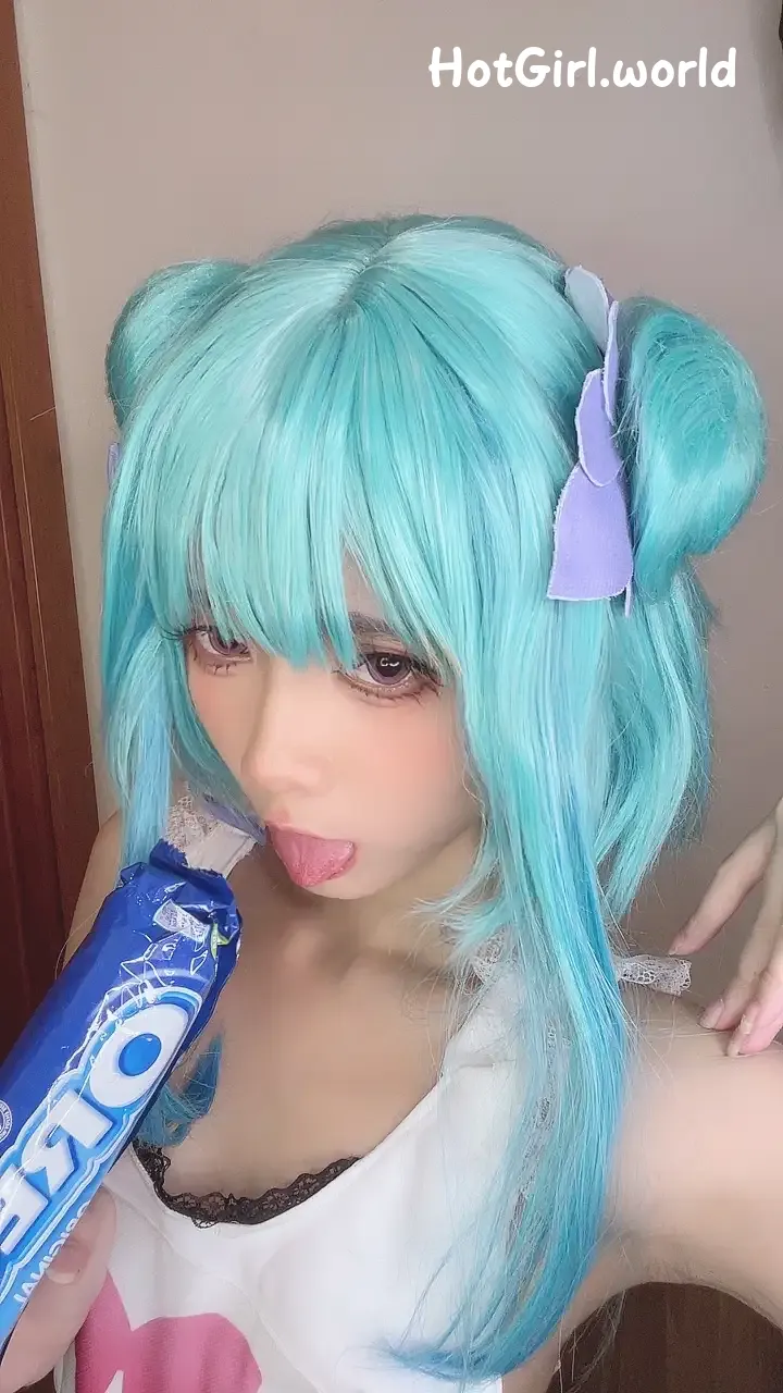 Coser-PoppaChan-Uruha-Rushia-Hololiv-hotgirl.world-067.webp