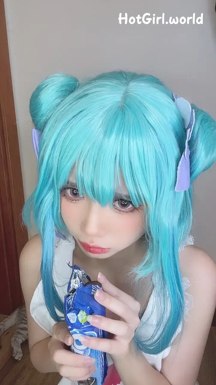 Coser-PoppaChan-Uruha-Rushia-Hololiv-hotgirl.world-071.webp