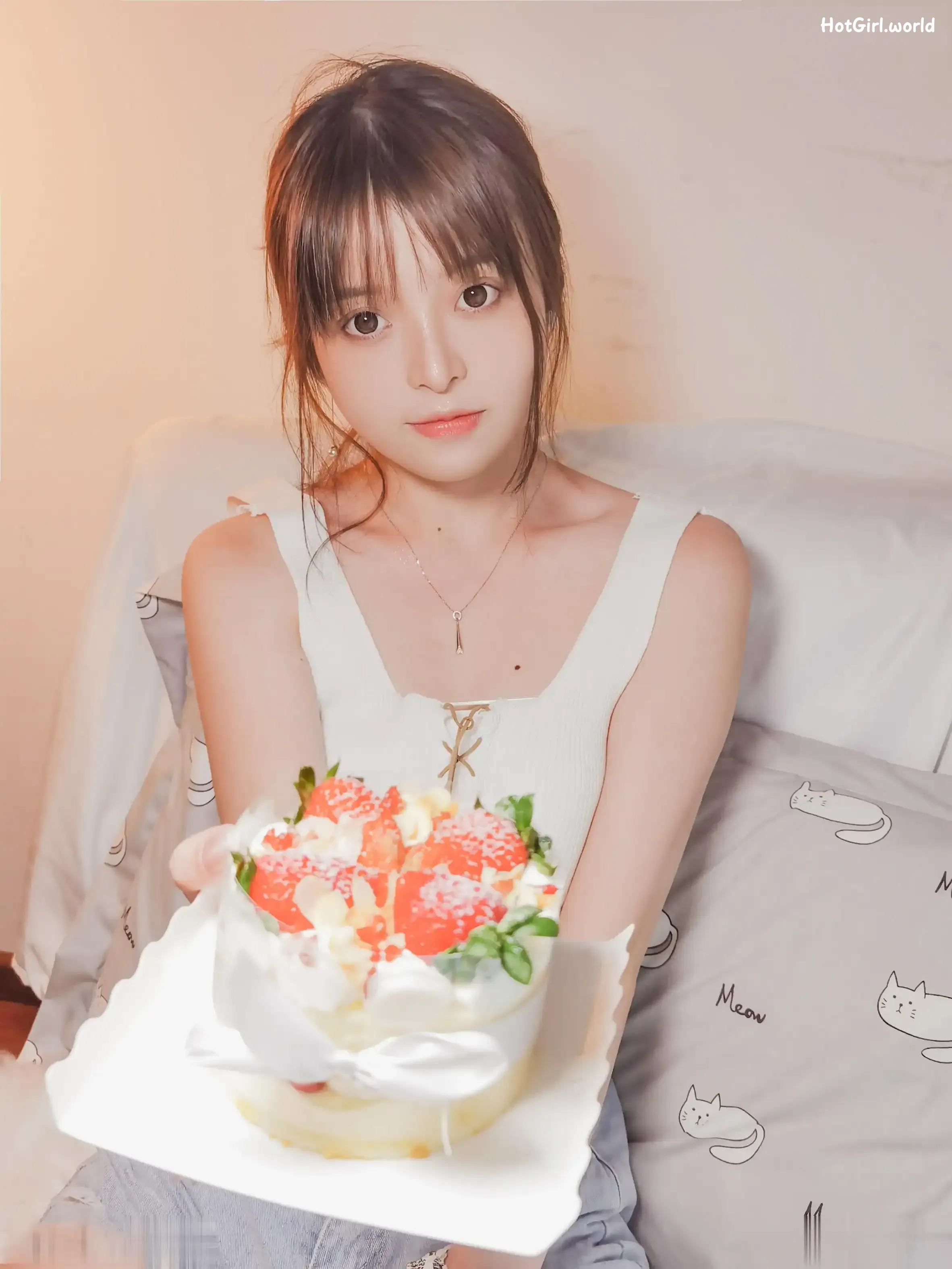 Coser-Strawberry-Flavored-Nai-nai-tu-hotgirl.world-007.webp