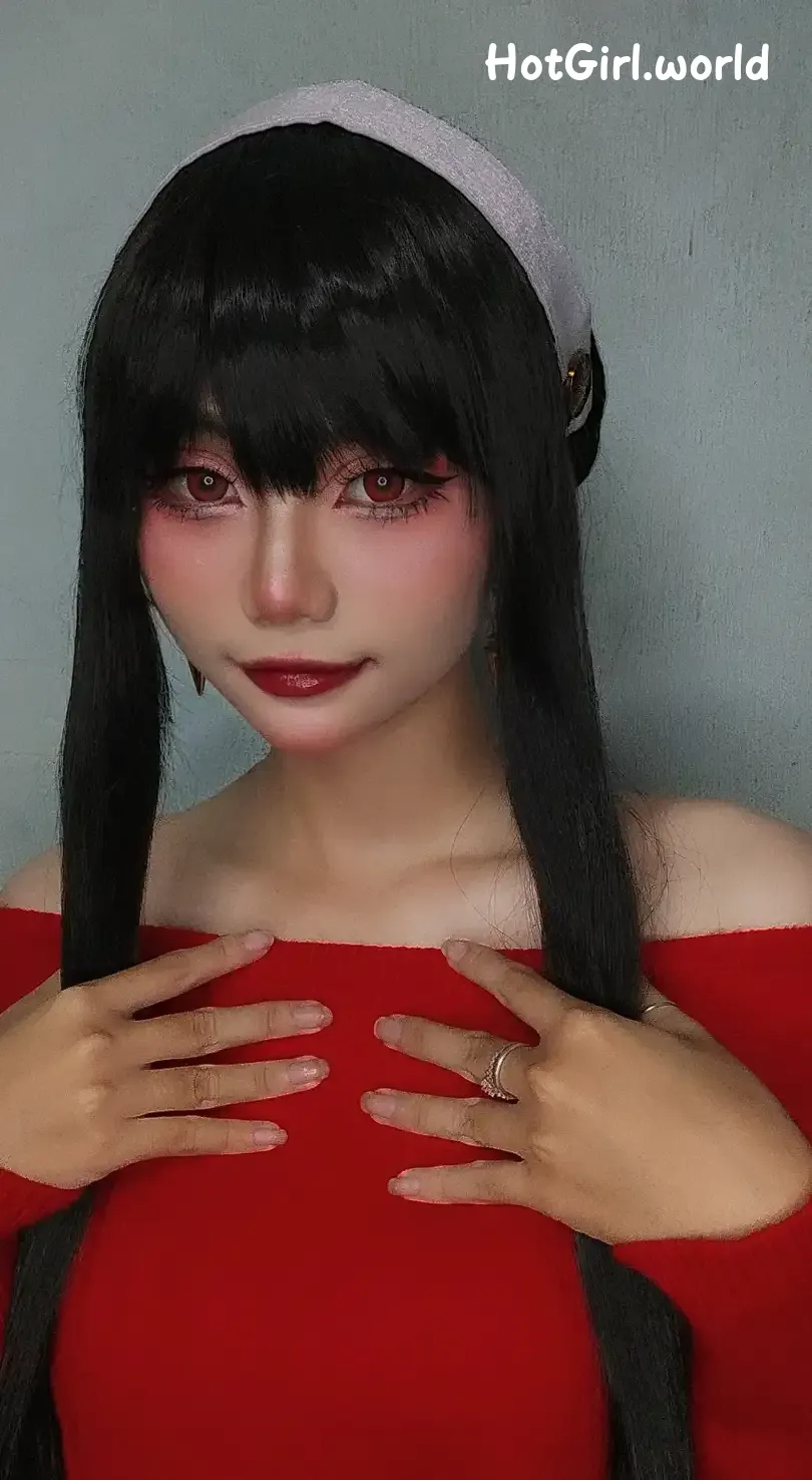 Coser-Mimmissu-Yor-hotgirl.world-097.webp