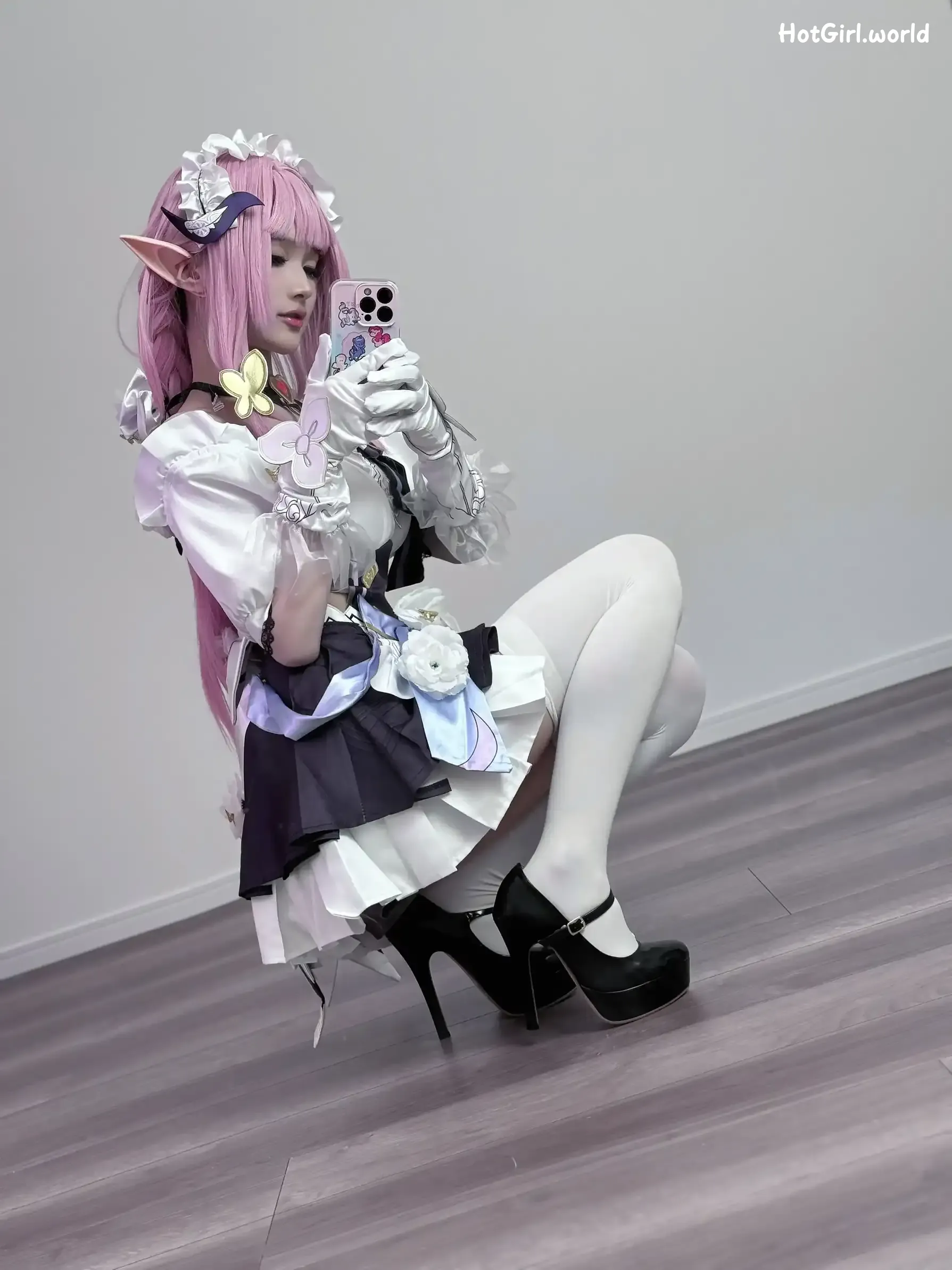 Coser-幼愛-Youmeko-崩坏3-爱莉希雅女仆装