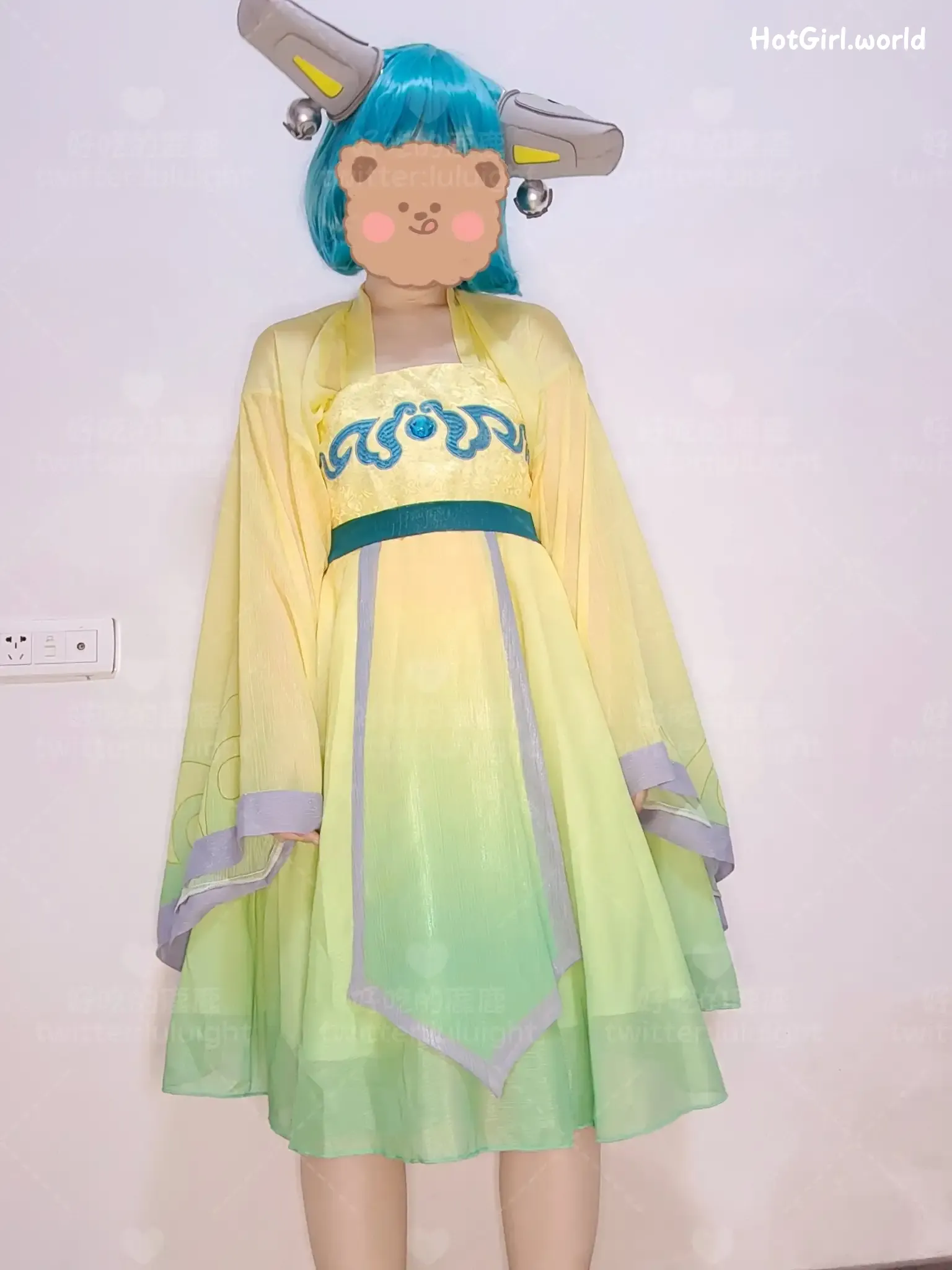 Coser-Lu-lu-and-luluight-Cos-hotgirl.world-129.webp