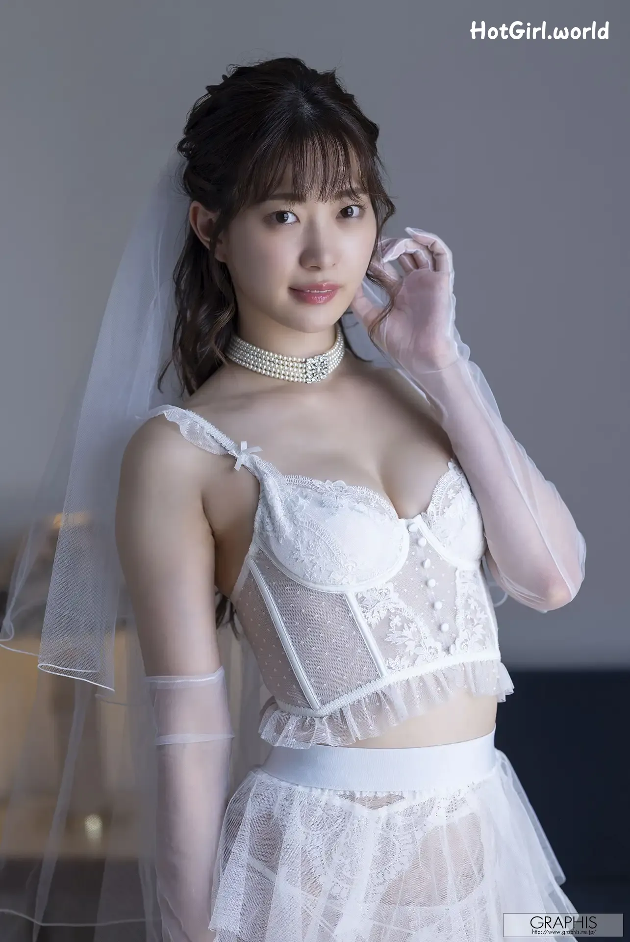 JP-Akari-Mitani-Graphis-Gals-No.560-Vermilion-hotgirl.world-117.webp