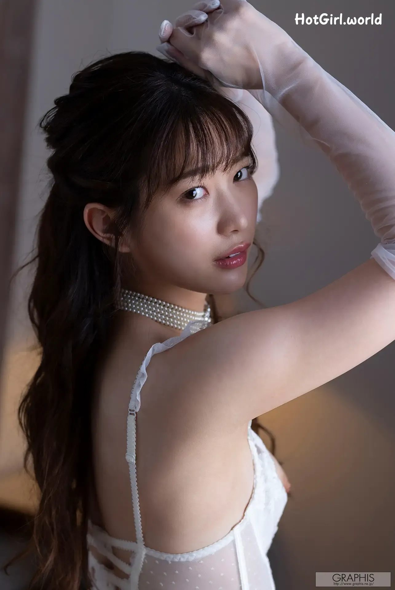JP-Akari-Mitani-Graphis-Gals-No.560-Vermilion-hotgirl.world-147.webp