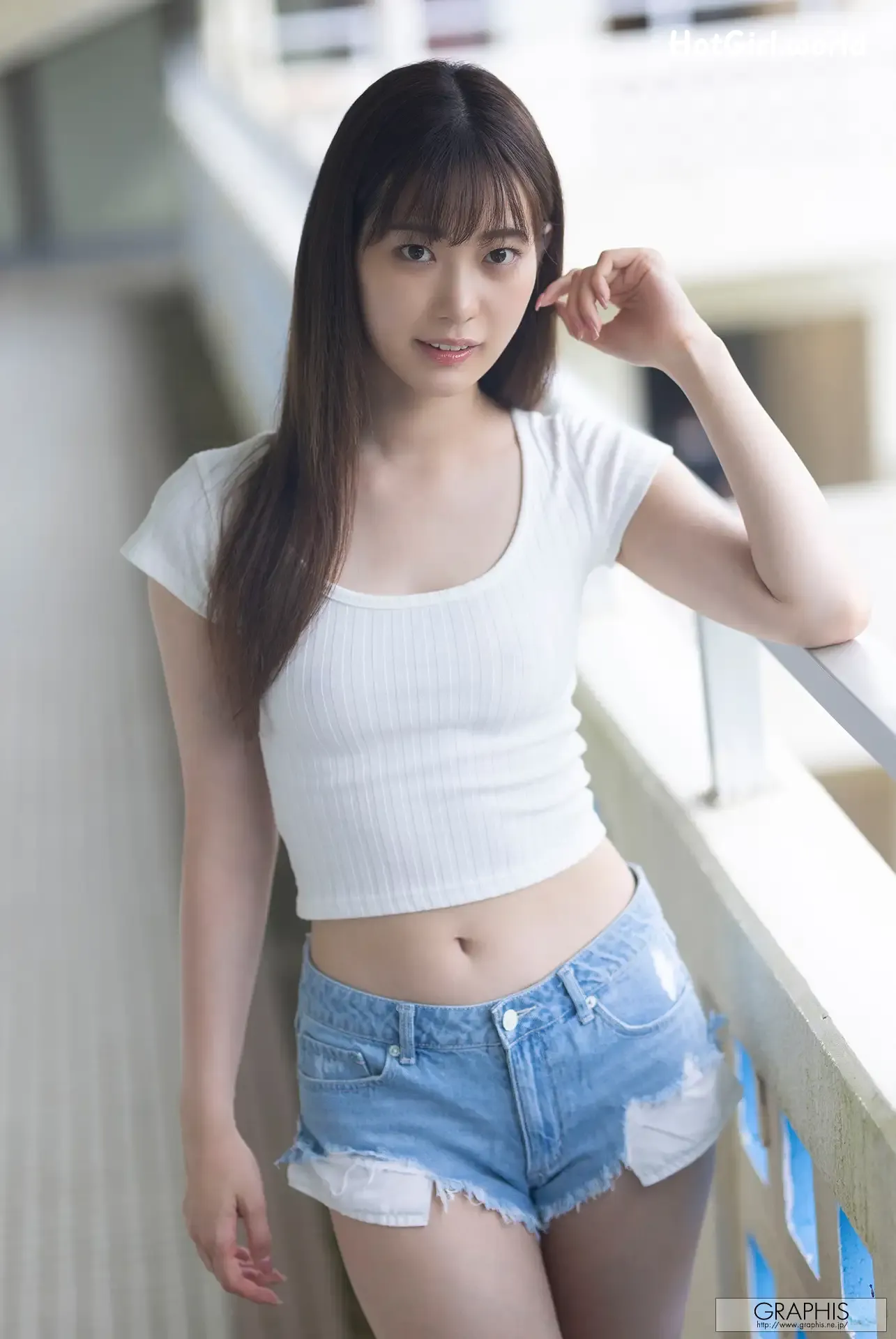 JP-Akari-Mitani-Graphis-Gals-No.560-Vermilion-hotgirl.world-149.webp