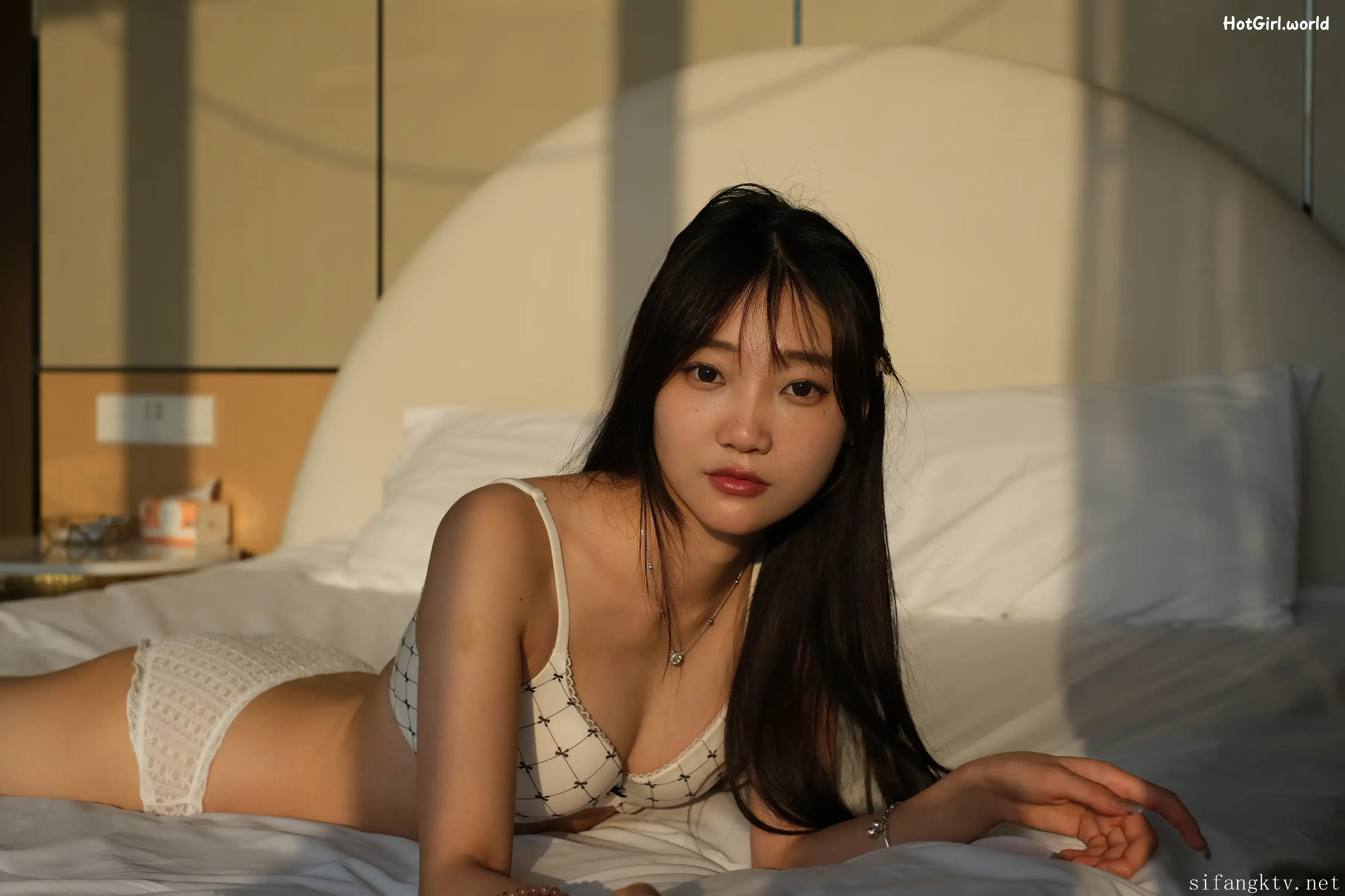 Xiweishe-Photography-Xiaochu-Welfare-Private-Photography-Twilight-hotgirl.world-0085.webp
