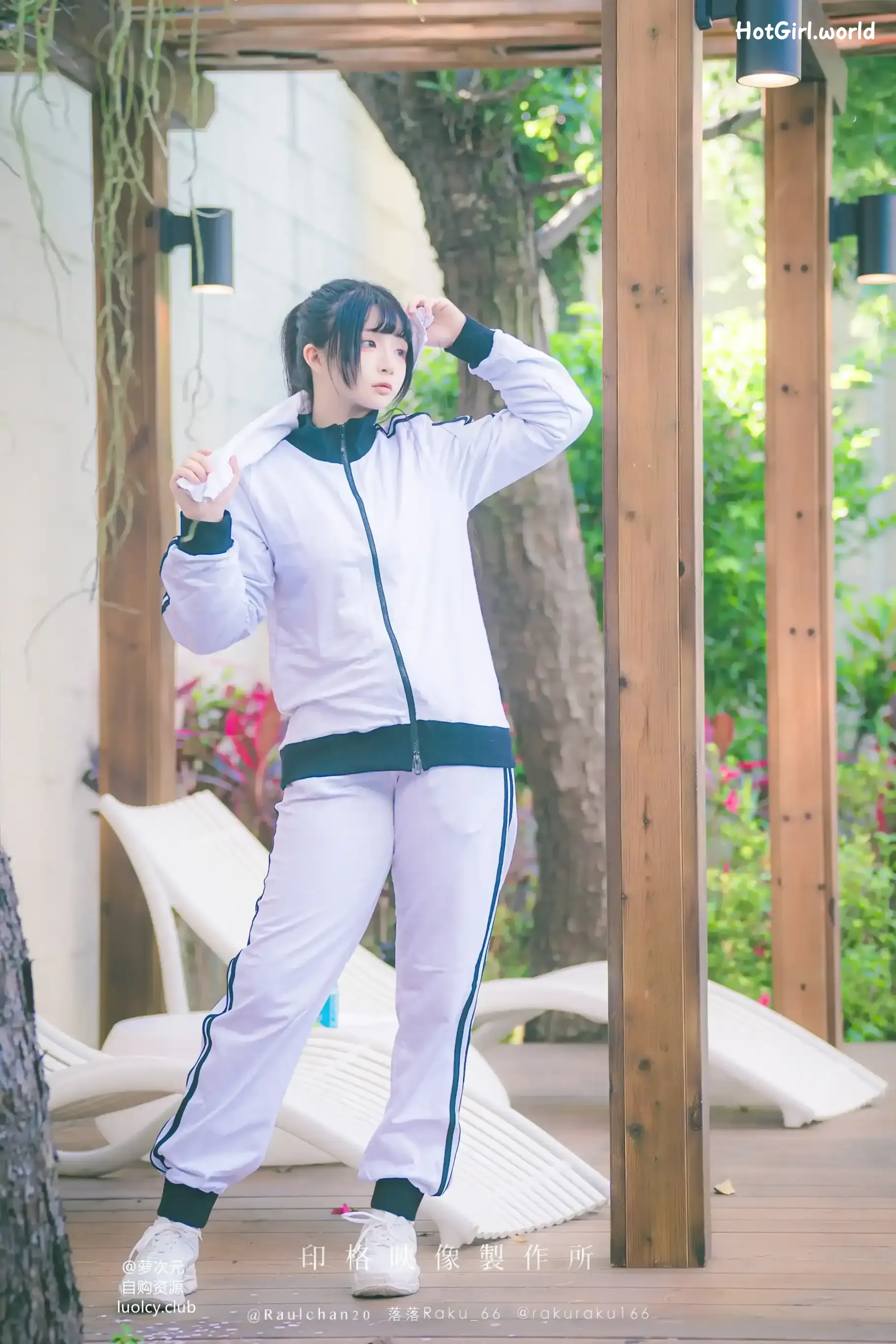 Coser-Luoluo-Raku-Exercise-Day-hotgirl.world-001.webp