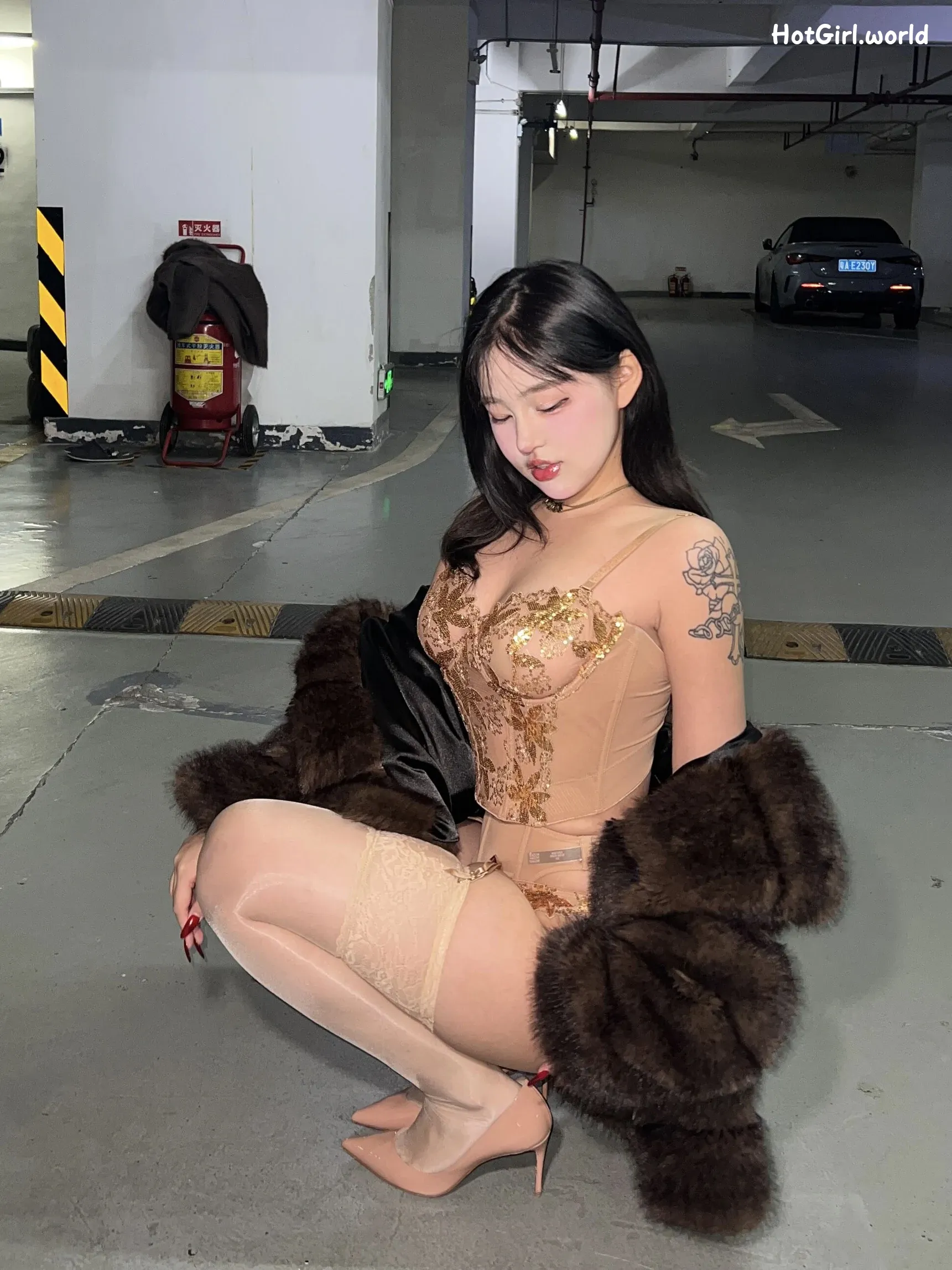 Xiaou-Youyouzi-2024-Collection-hotgirl.world-006.webp