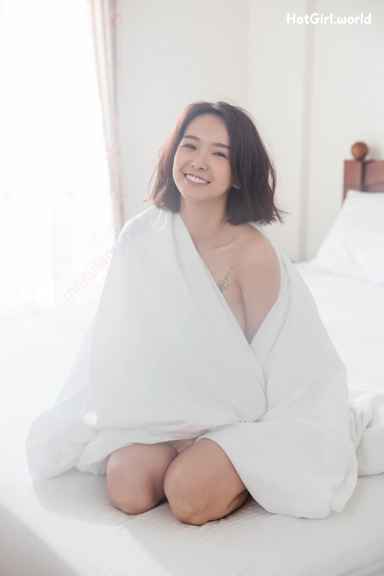 Kimi-Chang-He-Yu-shuang-ren-xie-zhen-gong-zhang-ya-jia-han-fragrant-hotgirl.world-149.webp