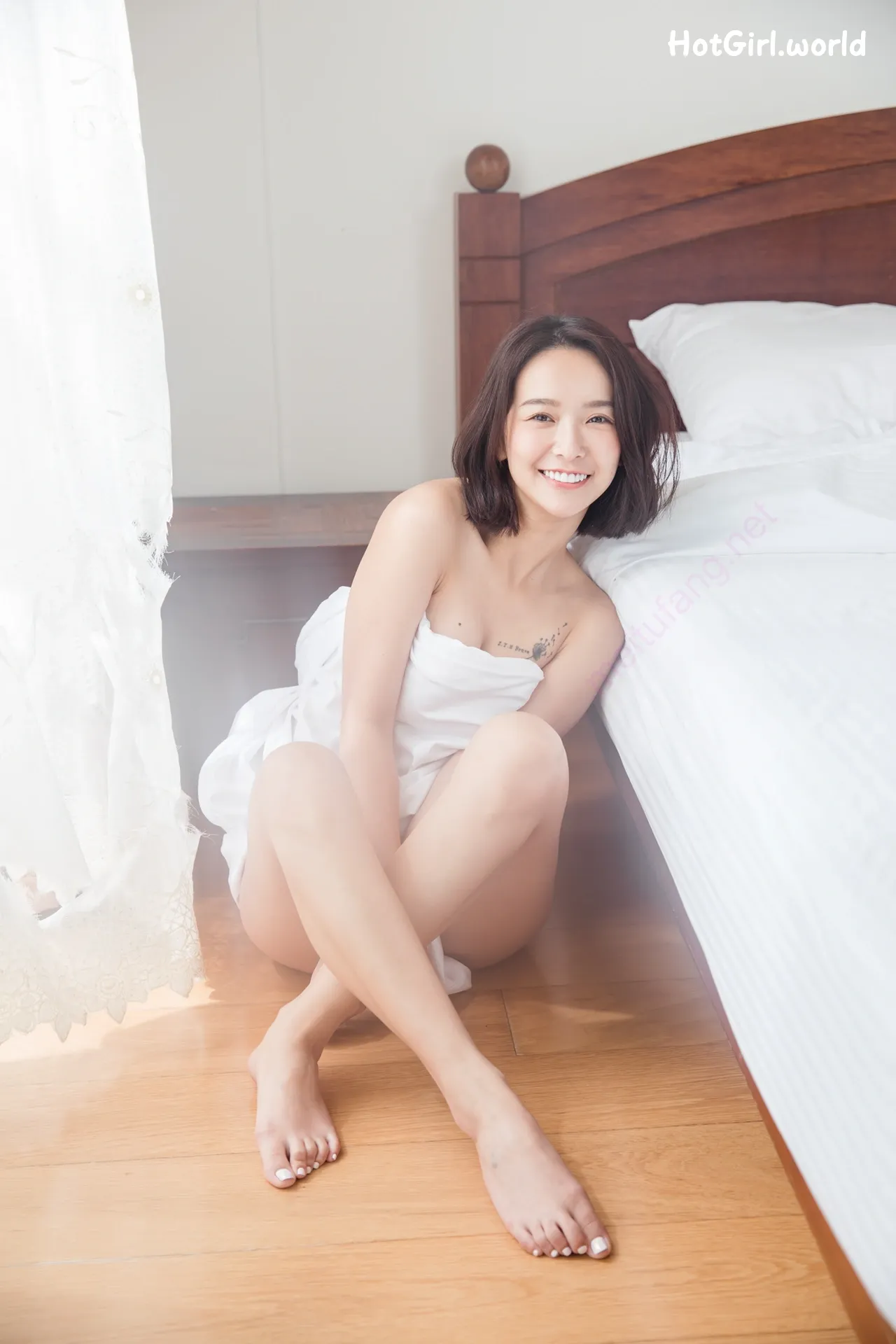 Kimi-Chang-He-Yu-shuang-ren-xie-zhen-gong-zhang-ya-jia-han-fragrant-hotgirl.world-170.webp