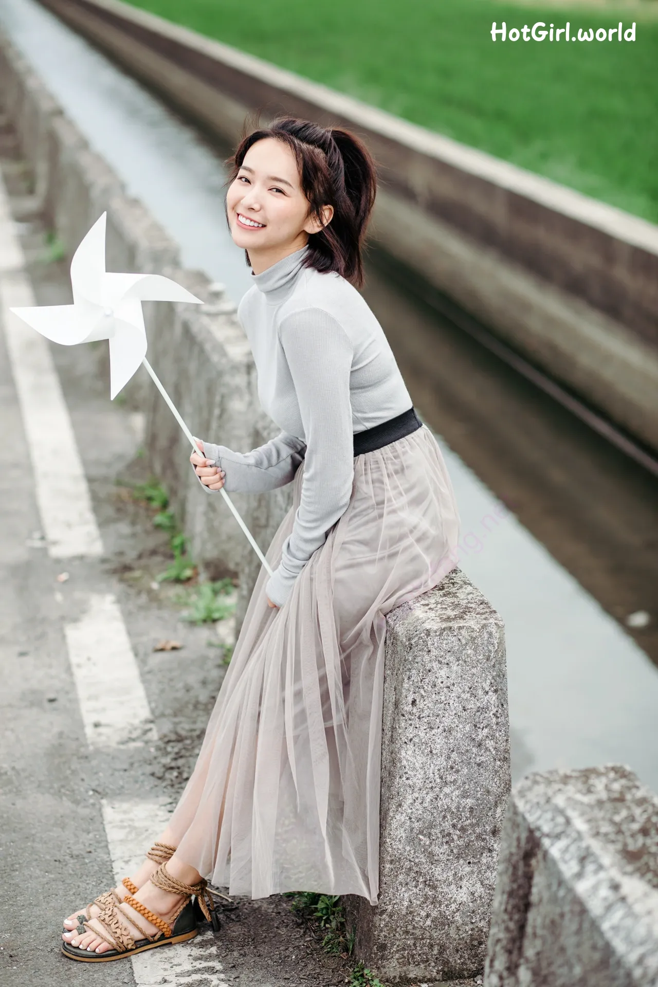 Kimi-Chang-He-Yu-shuang-ren-xie-zhen-gong-zhang-ya-jia-han-fragrant-hotgirl.world-191.webp