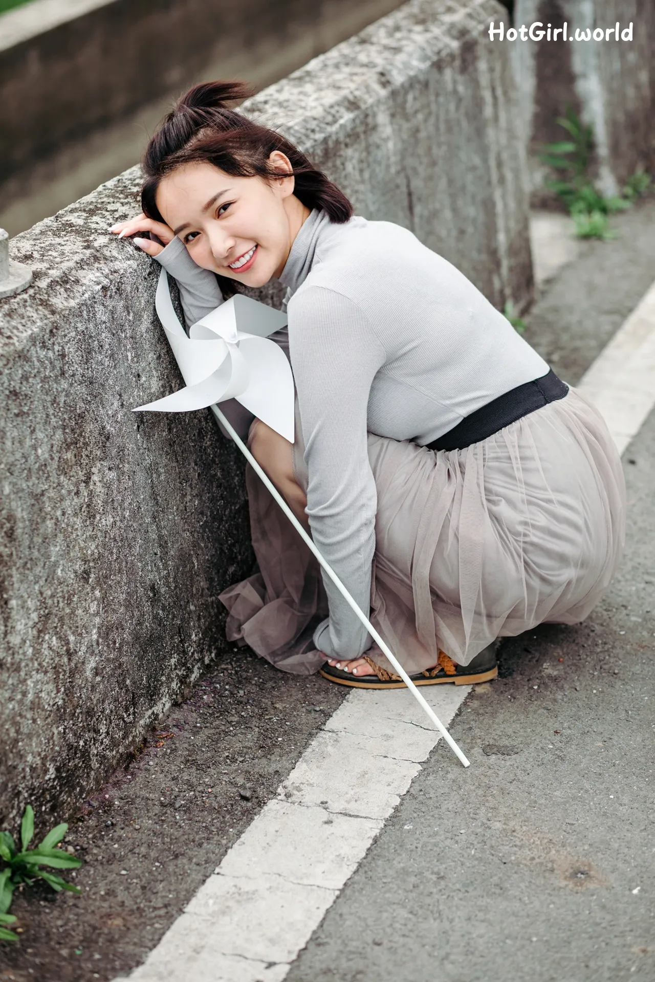 Kimi-Chang-He-Yu-shuang-ren-xie-zhen-gong-zhang-ya-jia-han-fragrant-hotgirl.world-204.webp