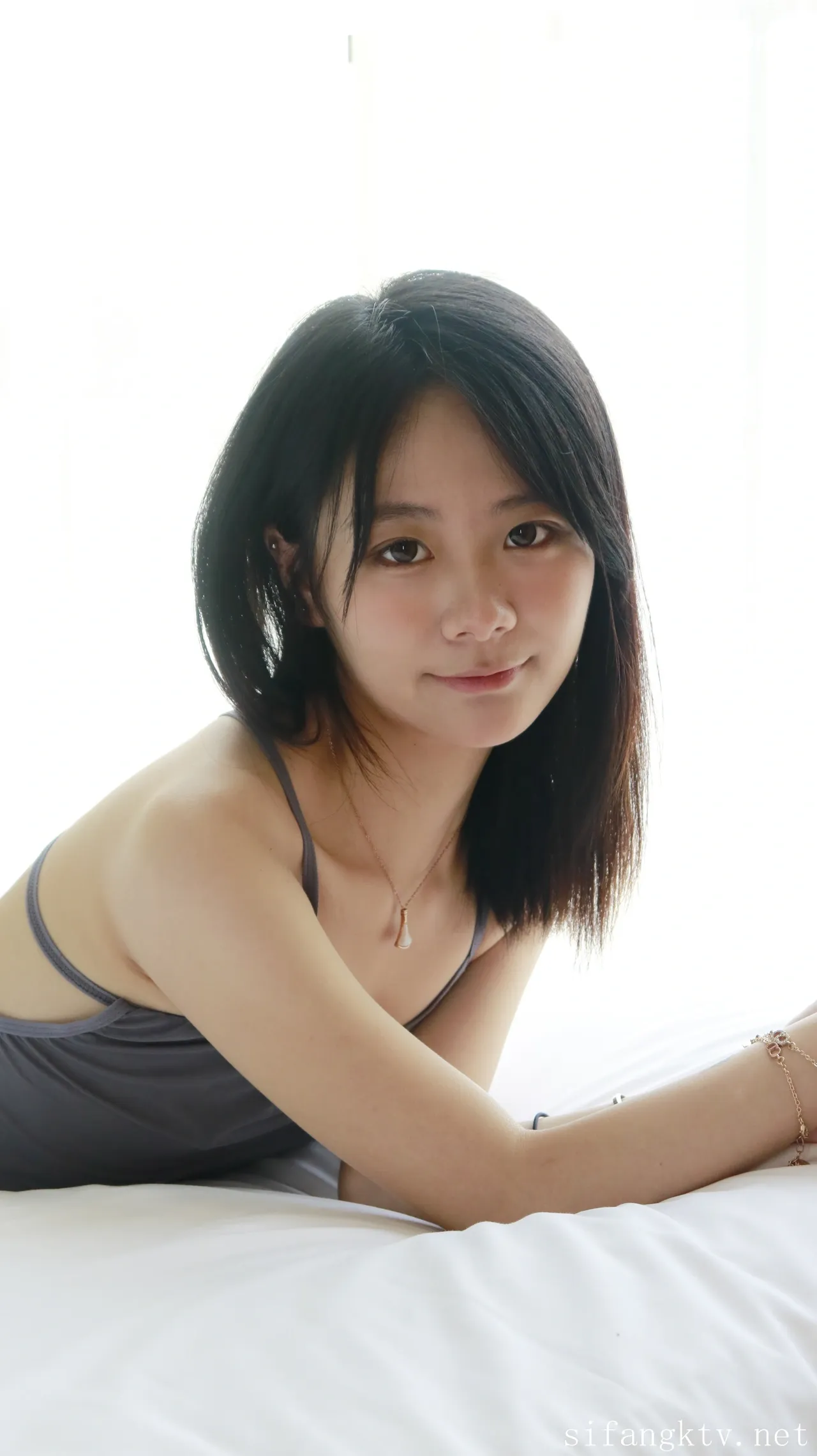 XR-Uncensored-Xie-Xiaocong-R18-XIUREN-Model-Whispers-by-the-window-hotgirl.world-093.webp