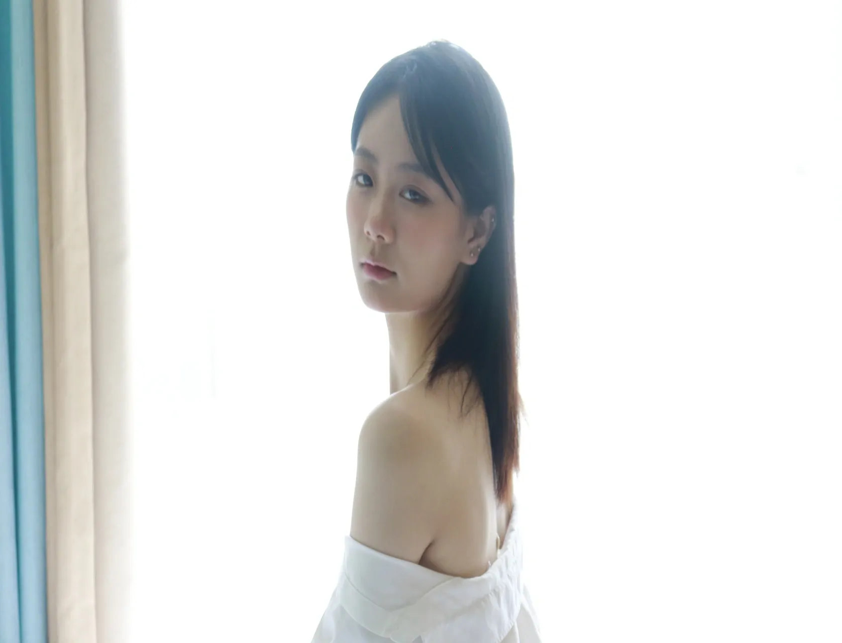 XR-Uncensored-Xie-Xiaocong-R18-XIUREN-Model-Whispers-by-the-window-hotgirl.world-263.webp