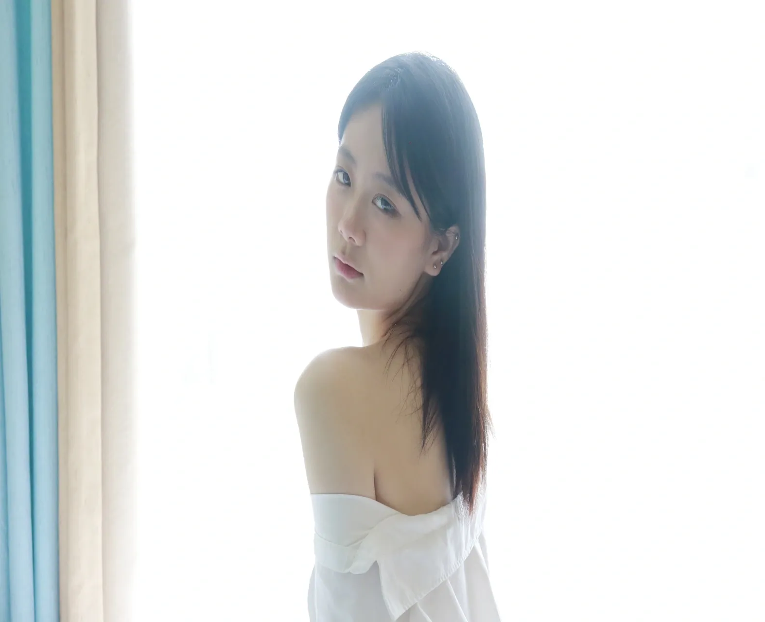 XR-Uncensored-Xie-Xiaocong-R18-XIUREN-Model-Whispers-by-the-window-hotgirl.world-274.webp