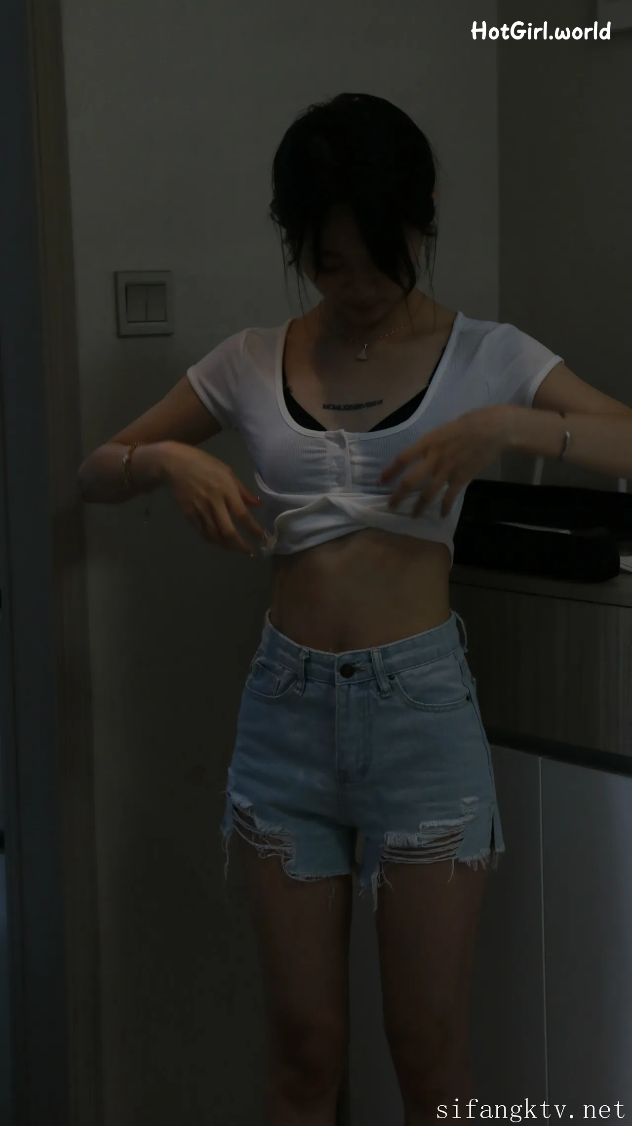 XR-Uncensored-Xie-Xiaocong-R18-XIUREN-Model-Whispers-by-the-window-hotgirl.world-328.webp