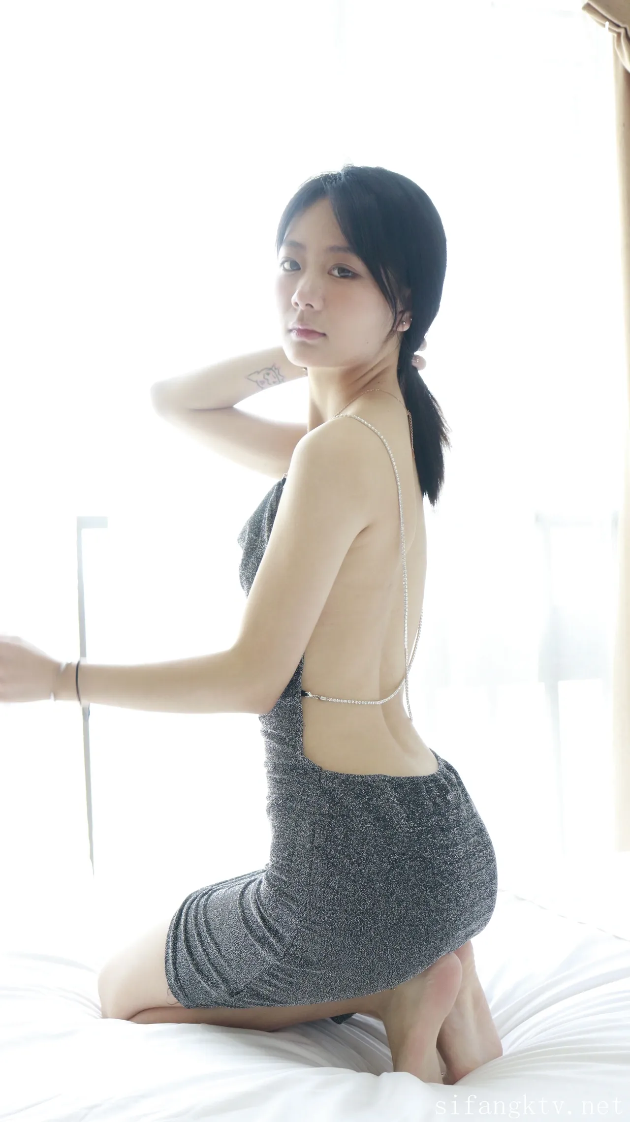 XR-Uncensored-Xie-Xiaocong-R18-XIUREN-Model-Whispers-by-the-window-hotgirl.world-364.webp