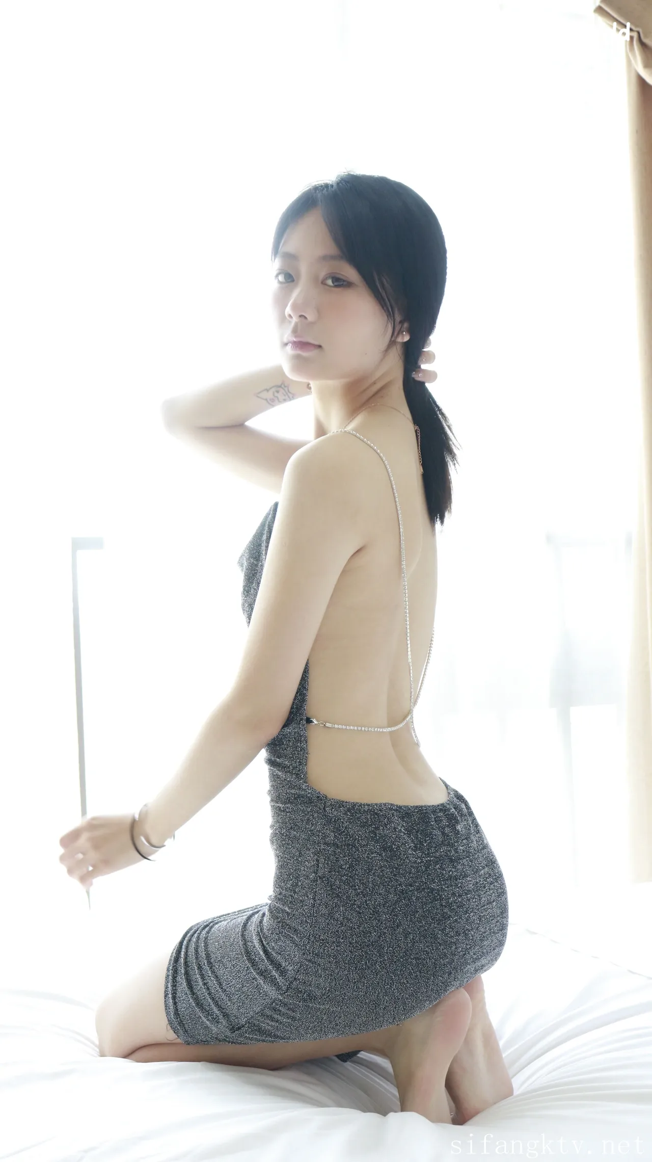 XR-Uncensored-Xie-Xiaocong-R18-XIUREN-Model-Whispers-by-the-window-hotgirl.world-365.webp