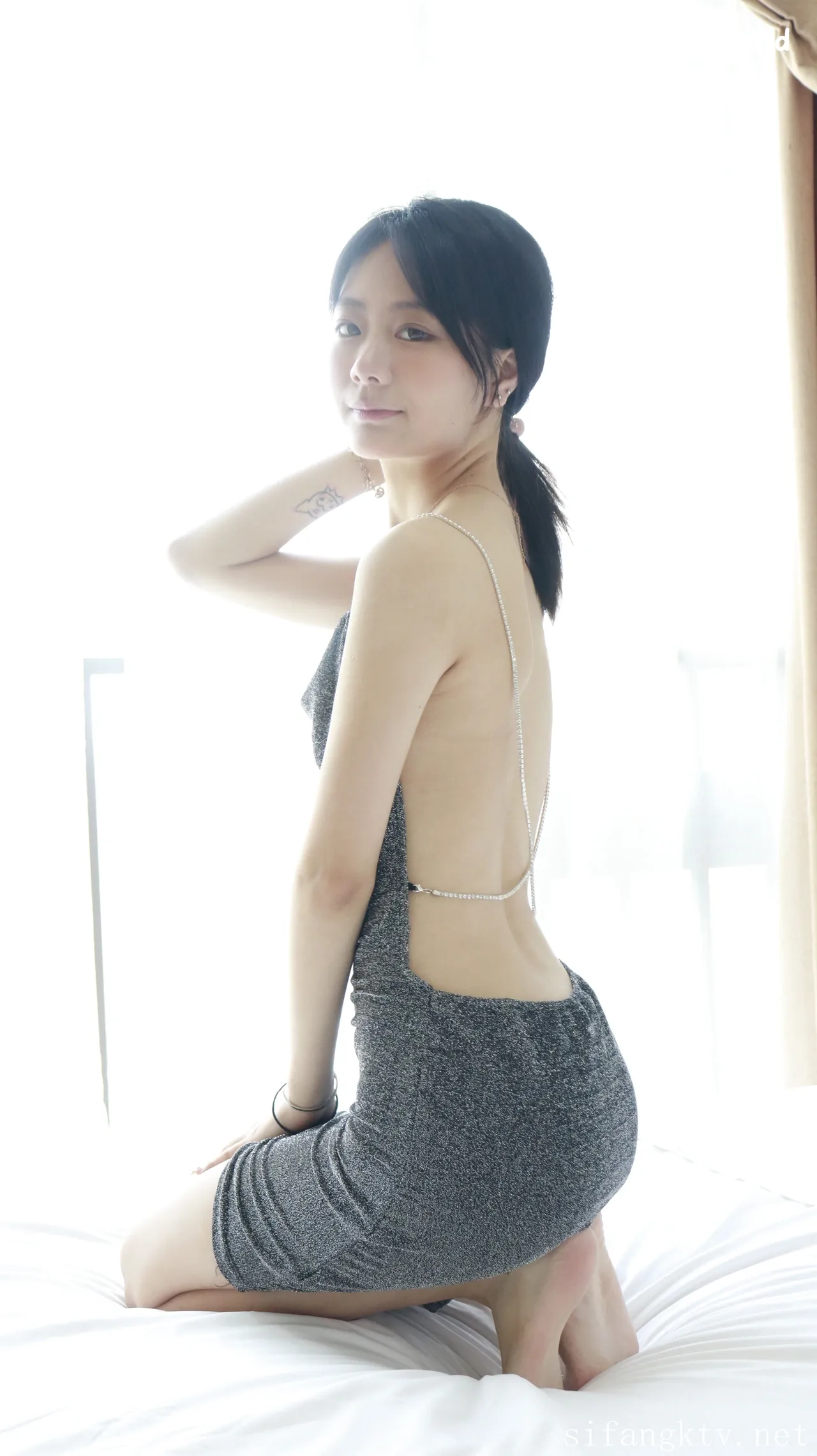 XR-Uncensored-Xie-Xiaocong-R18-XIUREN-Model-Whispers-by-the-window-hotgirl.world-366.webp