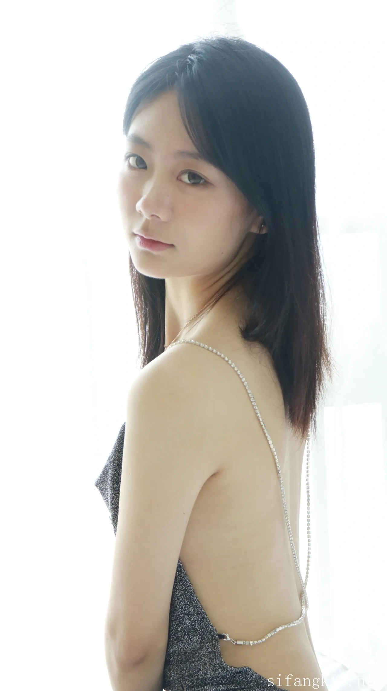 XR-Uncensored-Xie-Xiaocong-R18-XIUREN-Model-Whispers-by-the-window-hotgirl.world-391.webp