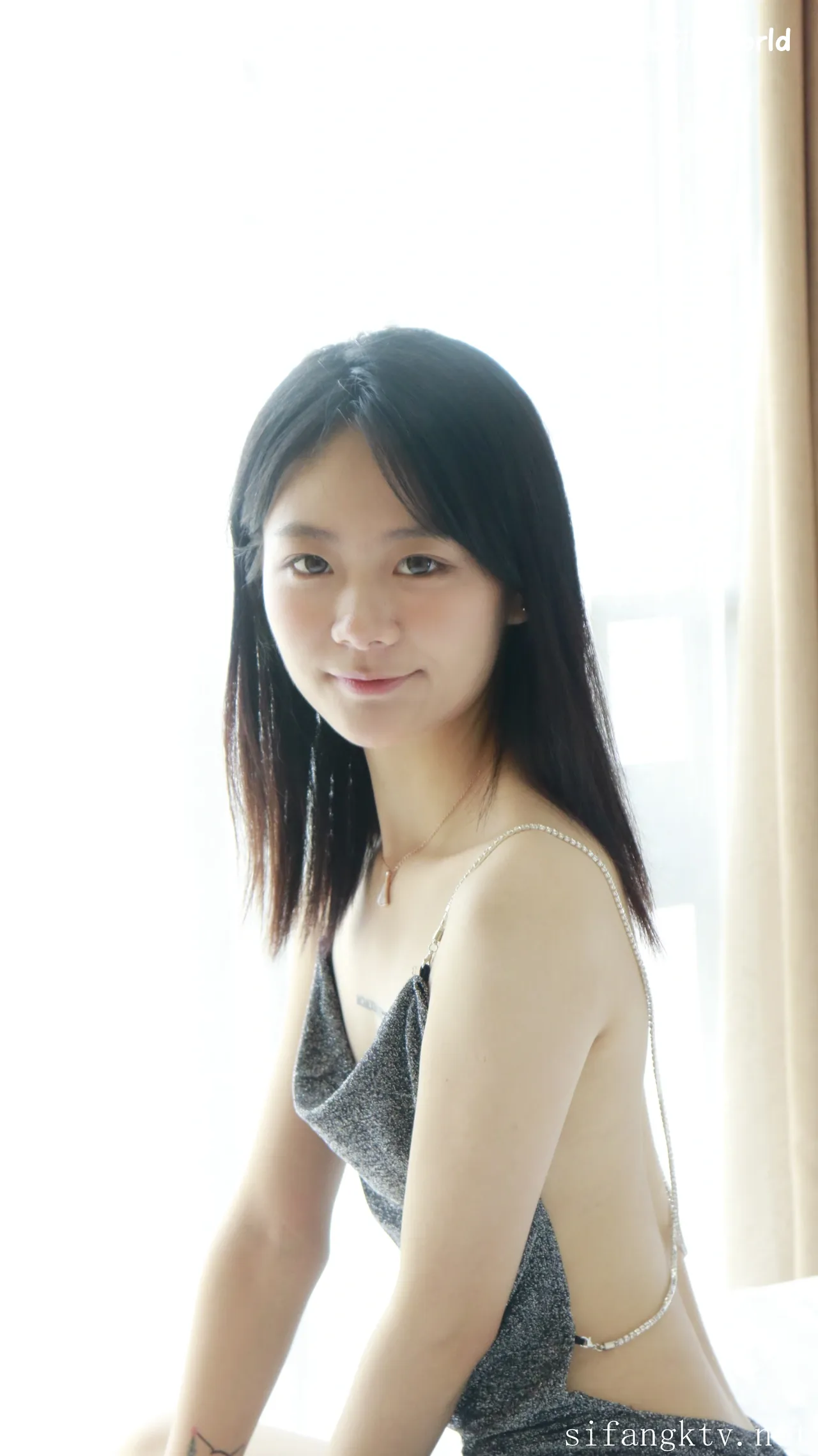 XR-Uncensored-Xie-Xiaocong-R18-XIUREN-Model-Whispers-by-the-window-hotgirl.world-395.webp