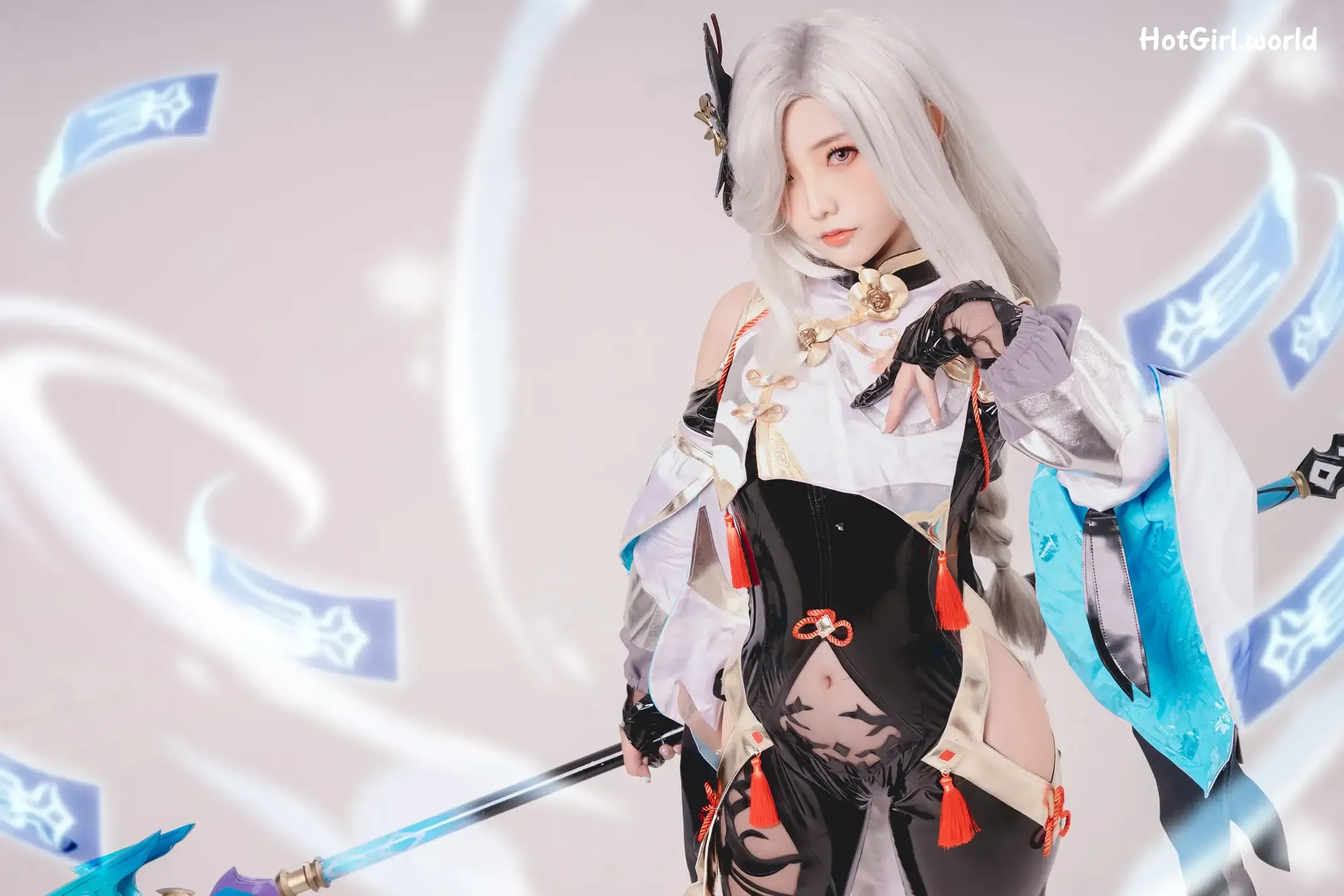 Coser-Messie-Huang-Shenhe-hotgirl.world-002.webp