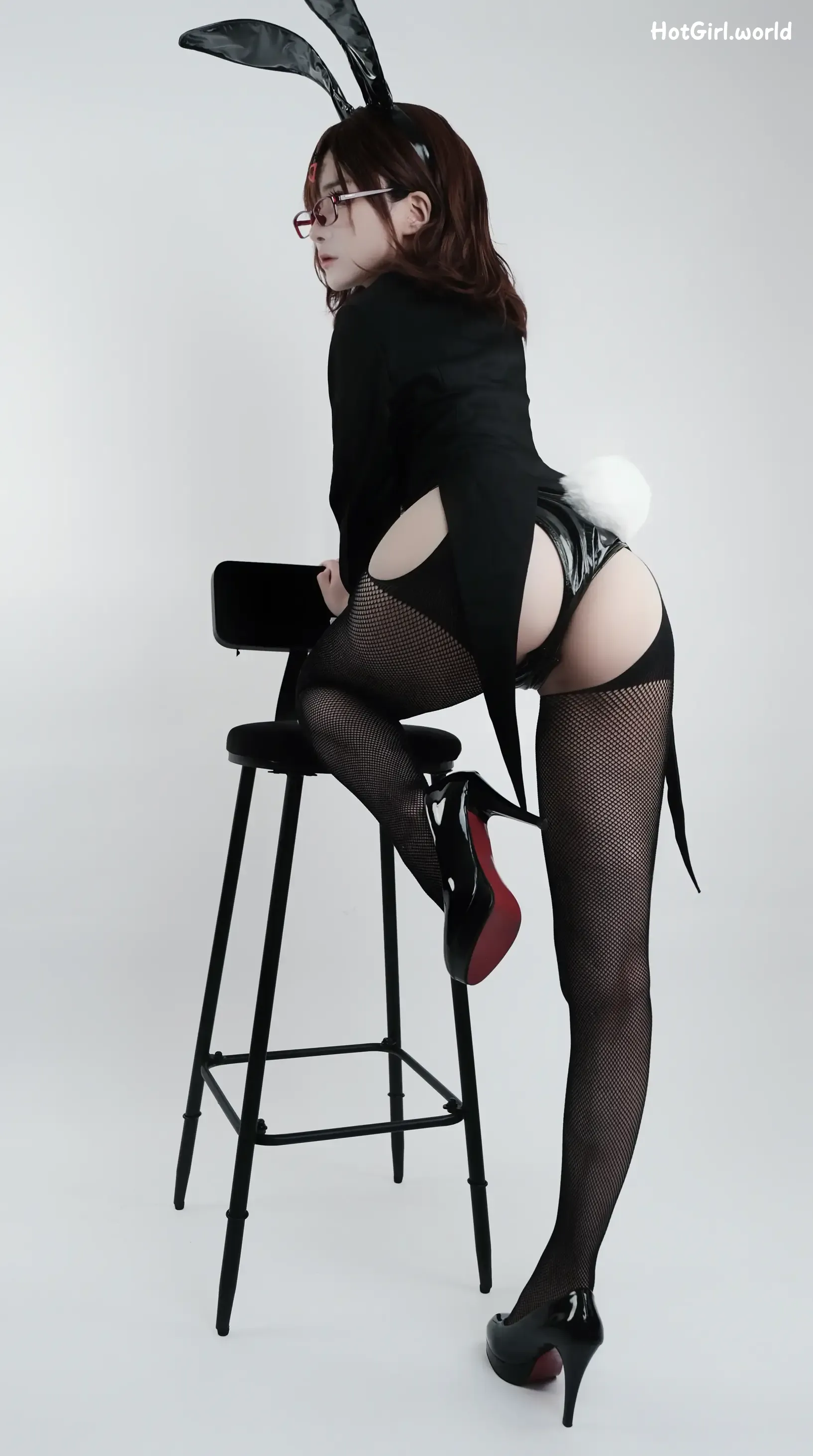 Coser-Youmeko-Enka-Bunny-Girl-hotgirl.world-001.webp