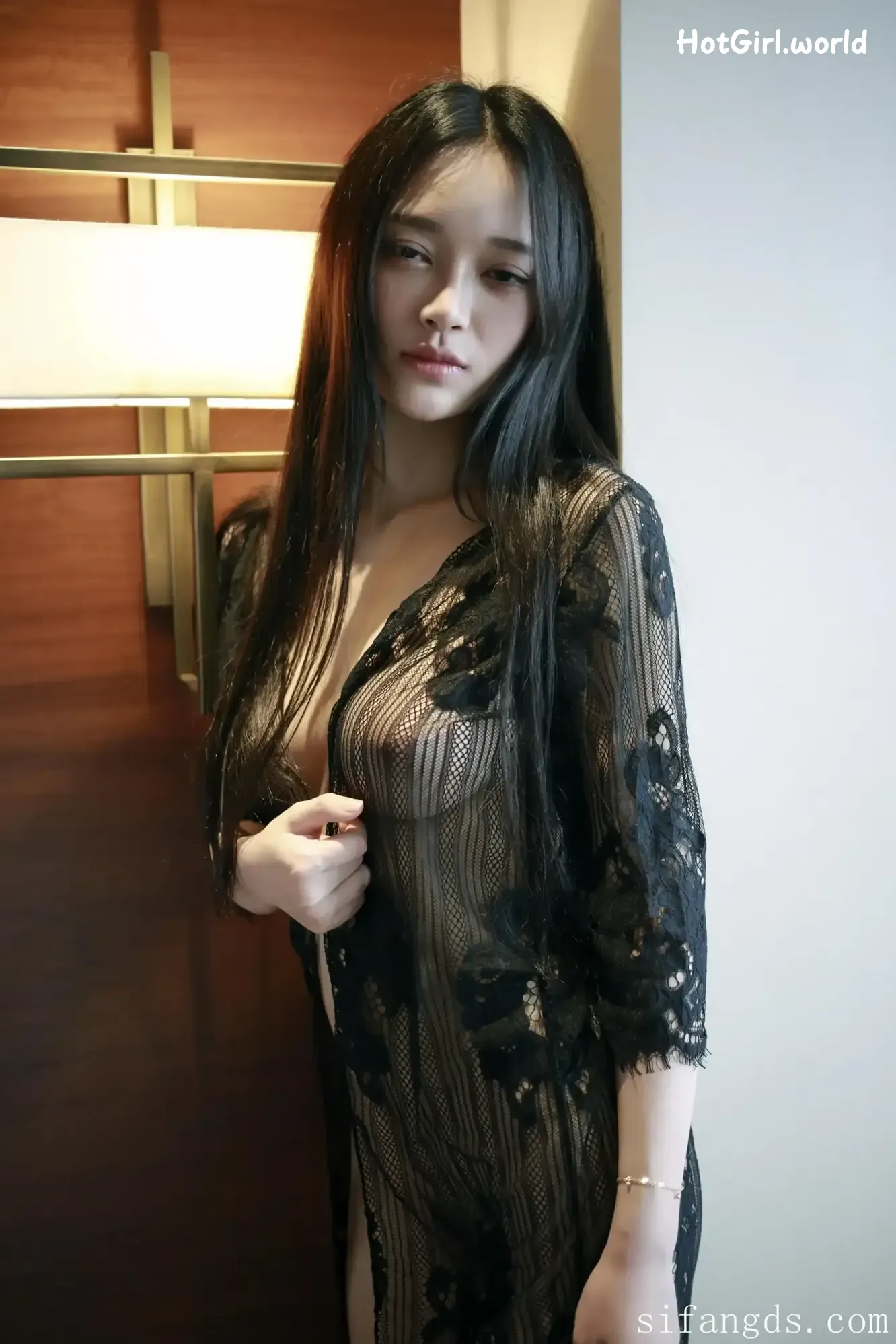 XR-Uncensored-Tang-Qi-Er-Qier-R18-XIUREN-Model-Uncoverable-spring-scenery-hotgirl.world-002.webp