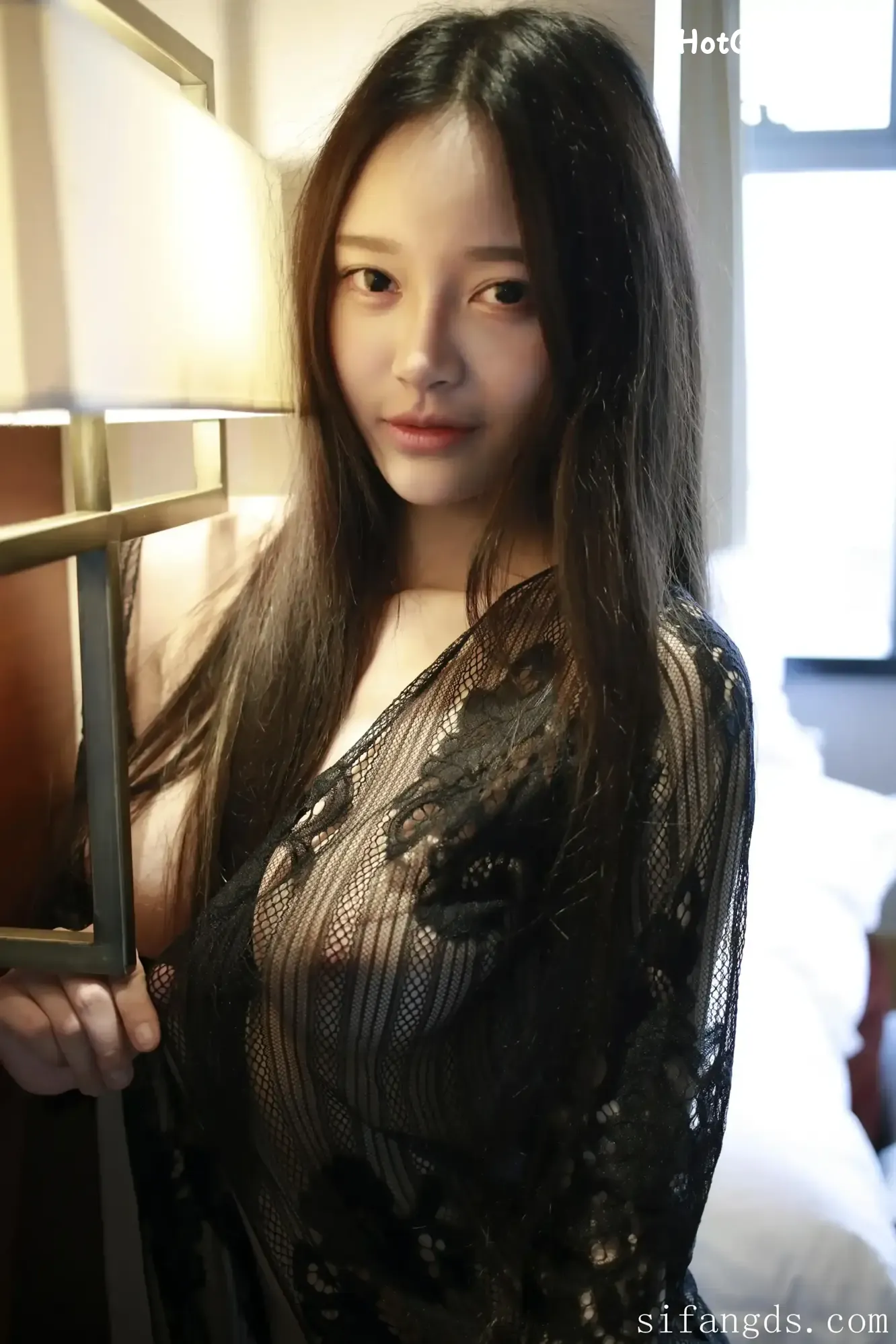 XR-Uncensored-Tang-Qi-Er-Qier-R18-XIUREN-Model-Uncoverable-spring-scenery-hotgirl.world-003.webp