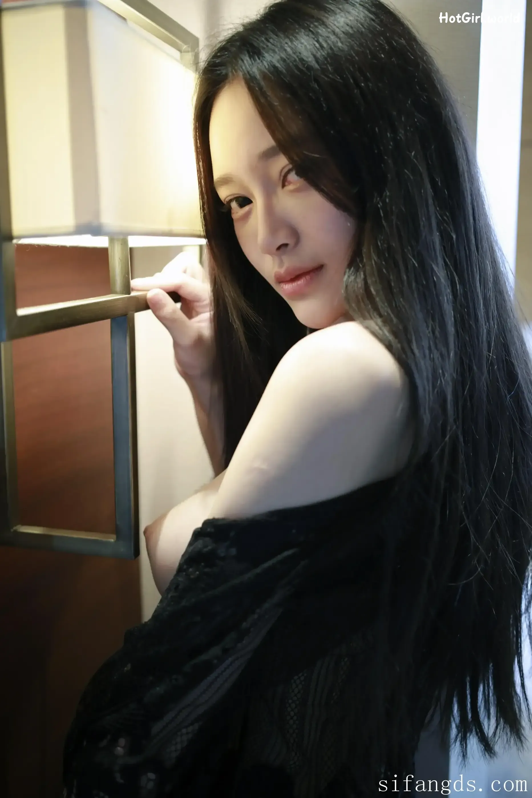 XR-Uncensored-Tang-Qi-Er-Qier-R18-XIUREN-Model-Uncoverable-spring-scenery-hotgirl.world-005.webp