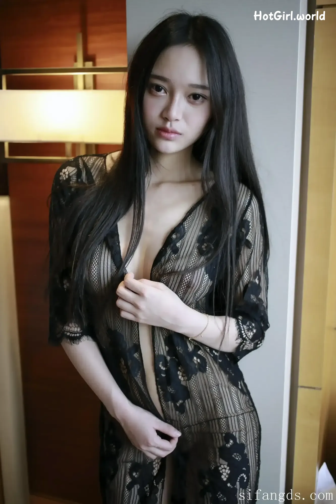 XR-Uncensored-Tang-Qi-Er-Qier-R18-XIUREN-Model-Uncoverable-spring-scenery-hotgirl.world-073.webp