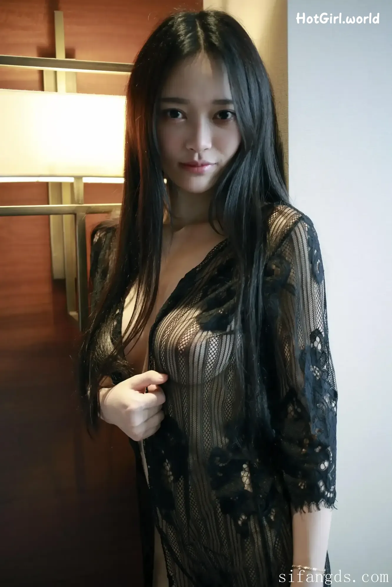XR-Uncensored-Tang-Qi-Er-Qier-R18-XIUREN-Model-Uncoverable-spring-scenery-hotgirl.world-137.webp