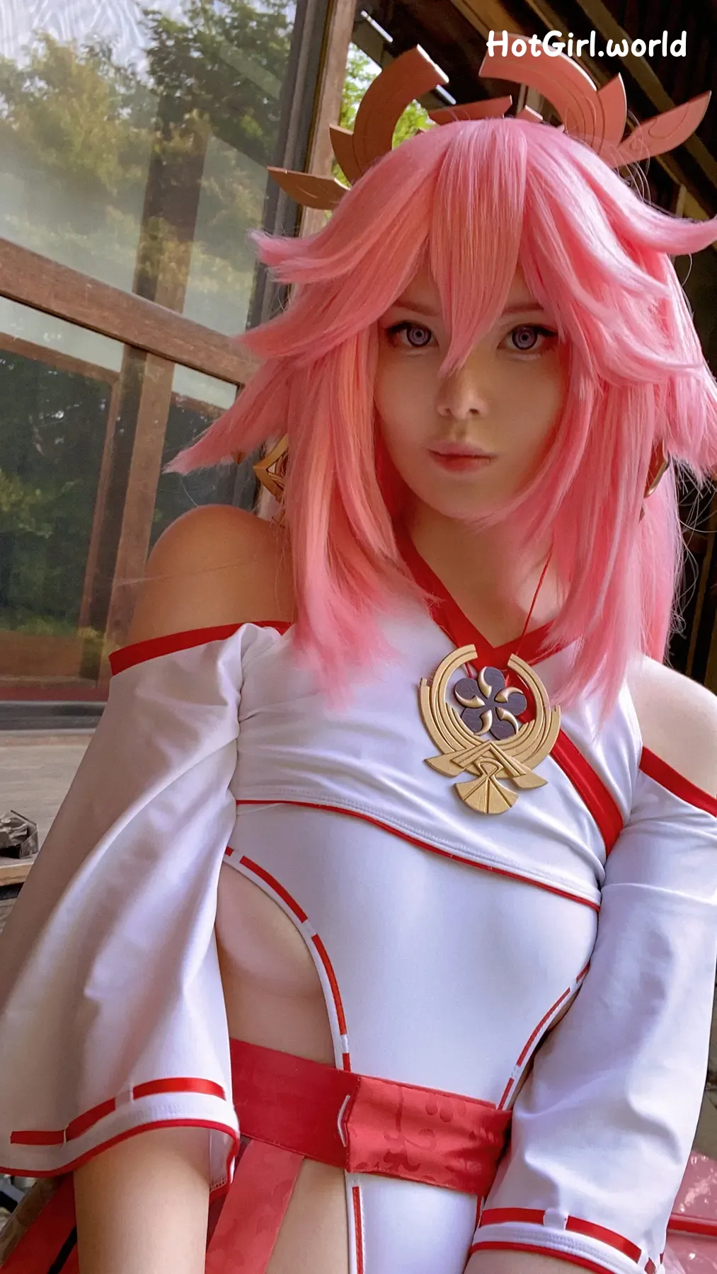 Coser-Vinnegal-YaeMiko-hotgirl.world-126.webp