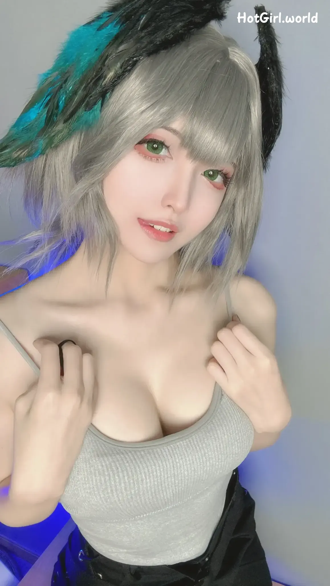Coser-Yamazaki-Reina-Aknaiz-Hallhay-vertical-sweater-hotgirl.world-091.webp