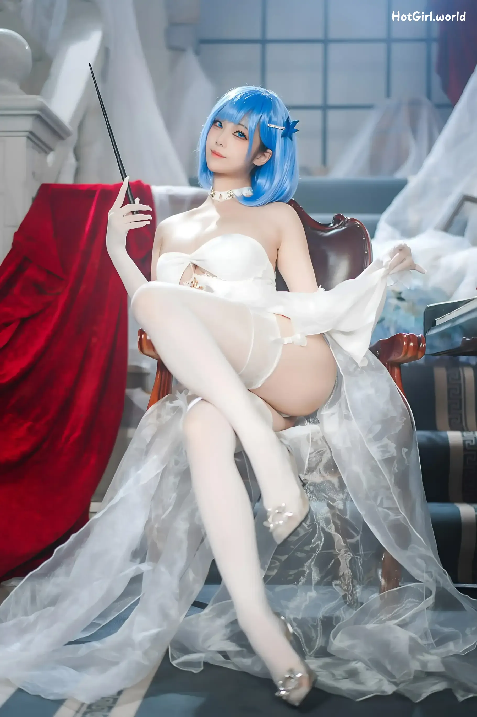 Coser-Honey-Cat-Fur-Azur-Blue-Route-Chabayev-White-Cavalry-hotgirl.world-001.webp
