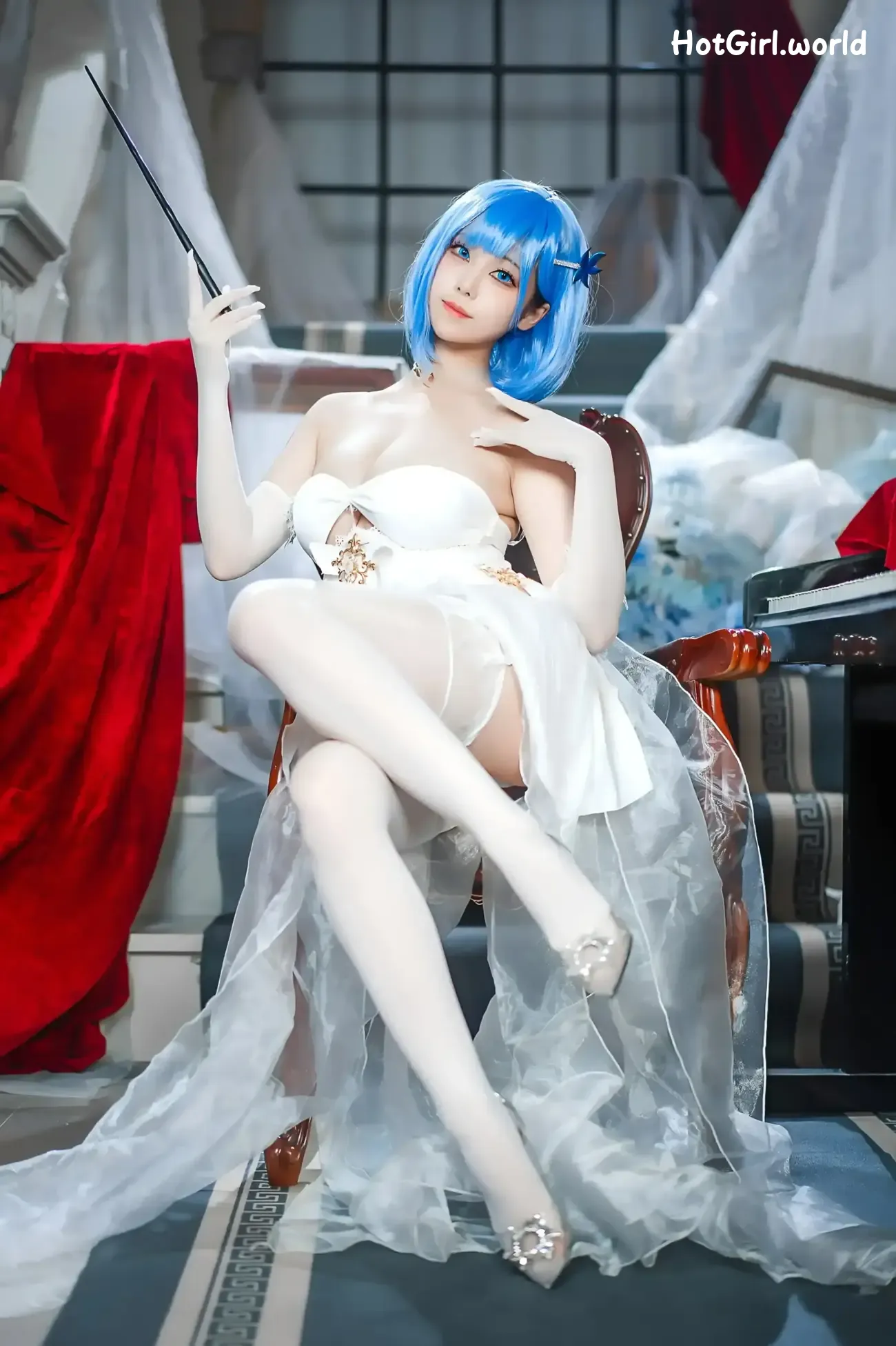 Coser-Honey-Cat-Fur-Azur-Blue-Route-Chabayev-White-Cavalry-hotgirl.world-005.webp