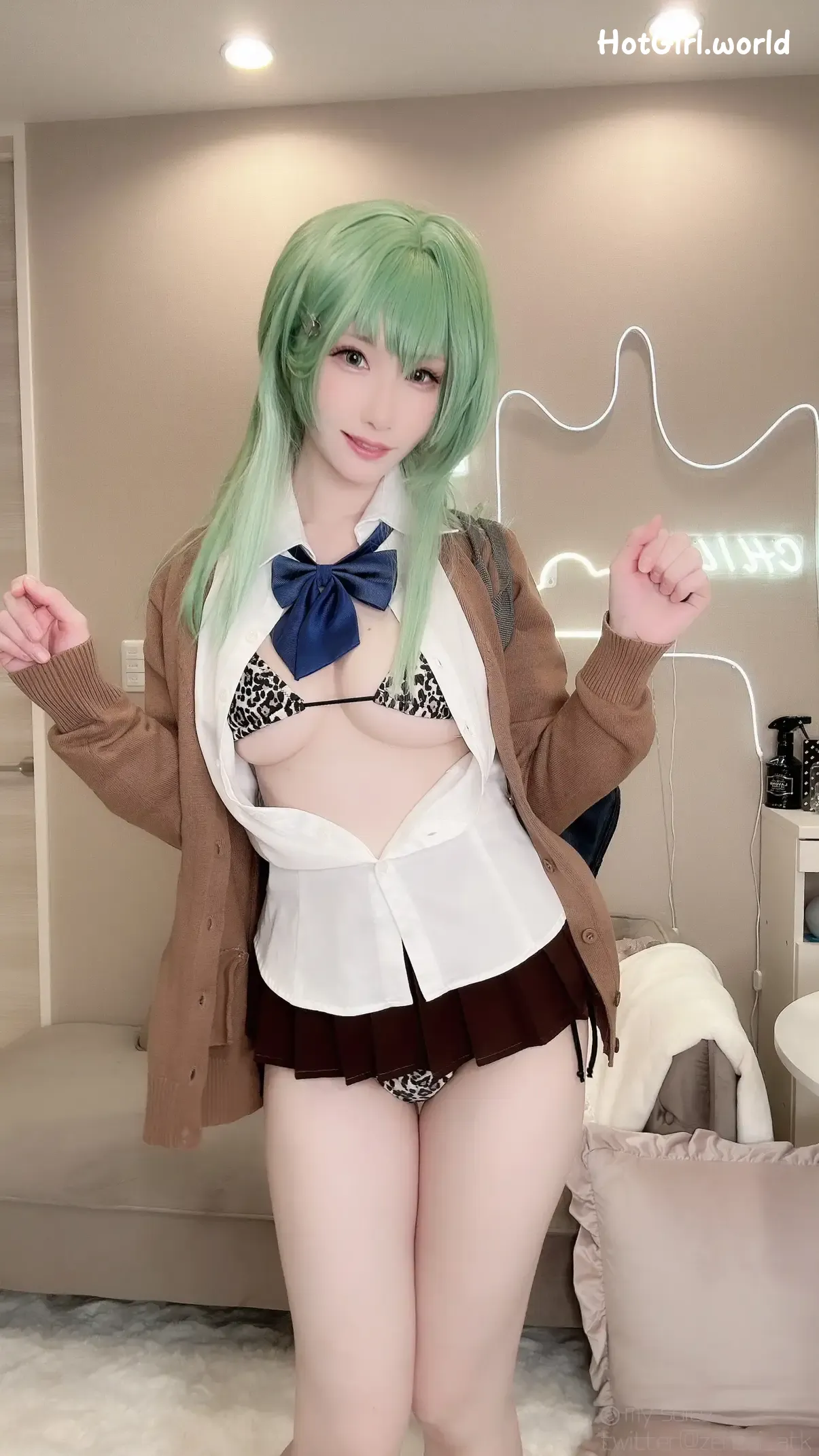 Coser-Atsuki-Atsushi-Gal-Suzuya-Selfie-Suzuki-selfie-hotgirl.world-295.webp