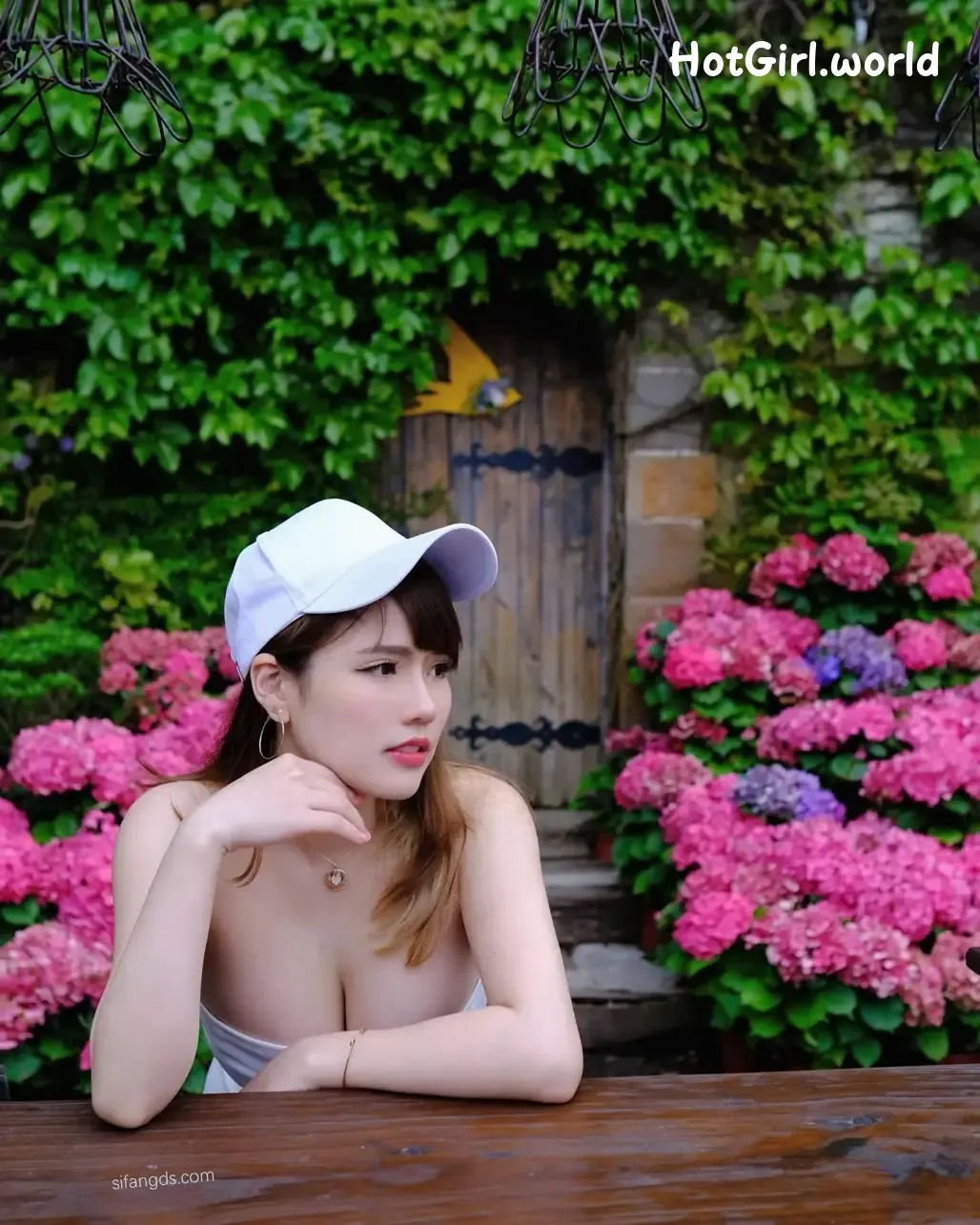 papaqie-OF-IG-G-zhao-bei-nv-you-gong-zhang-nong-hotgirl.world-211.webp