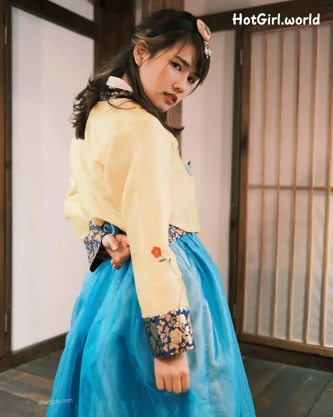 papaqie-OF-IG-G-zhao-bei-nv-you-gong-zhang-nong-hotgirl.world-263.webp