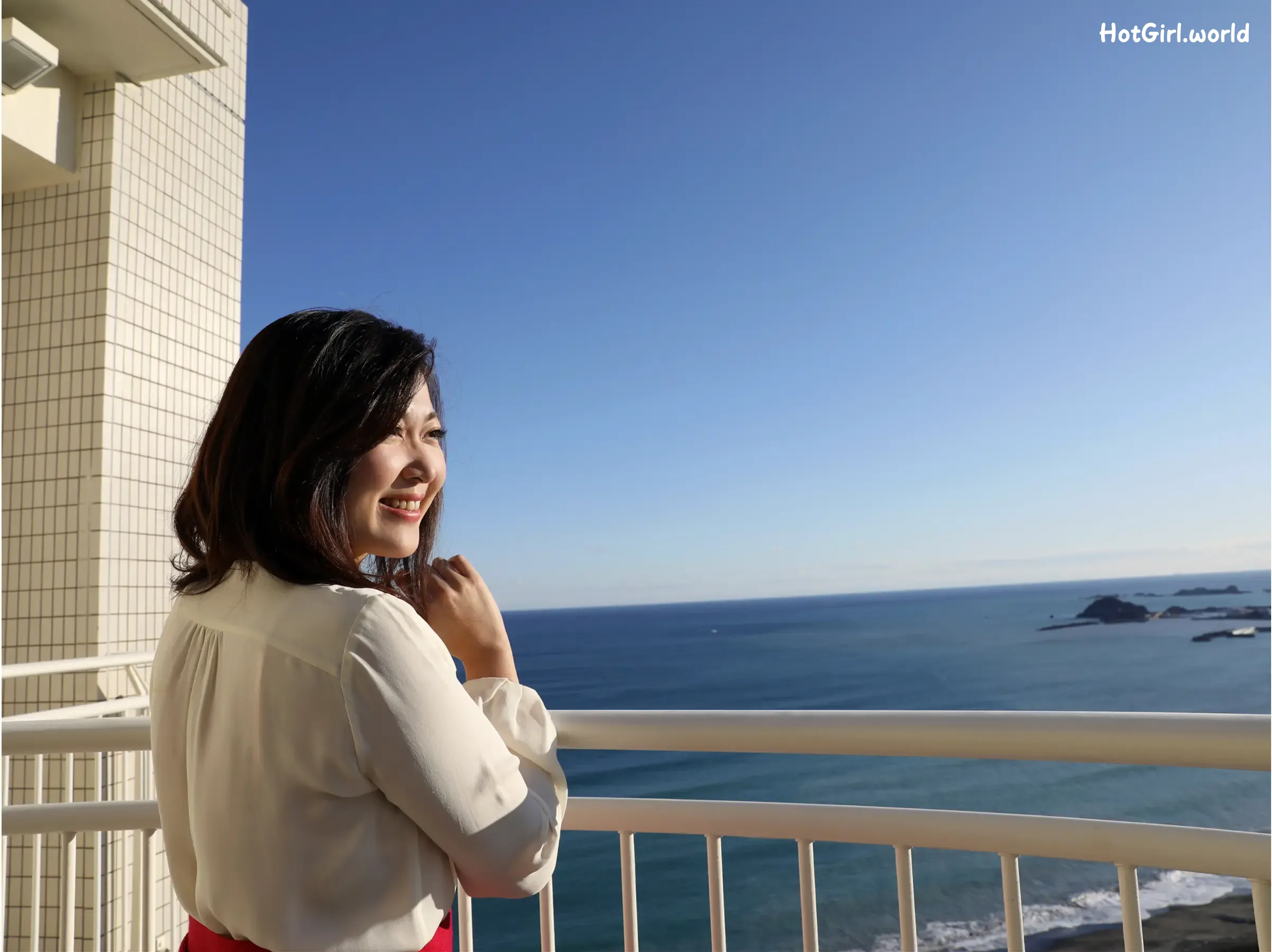 Japanese-Idol-Ayumi-Hanasaki-The-most-beautiful-announcer-in-Japan-hotgirl.world-003.webp