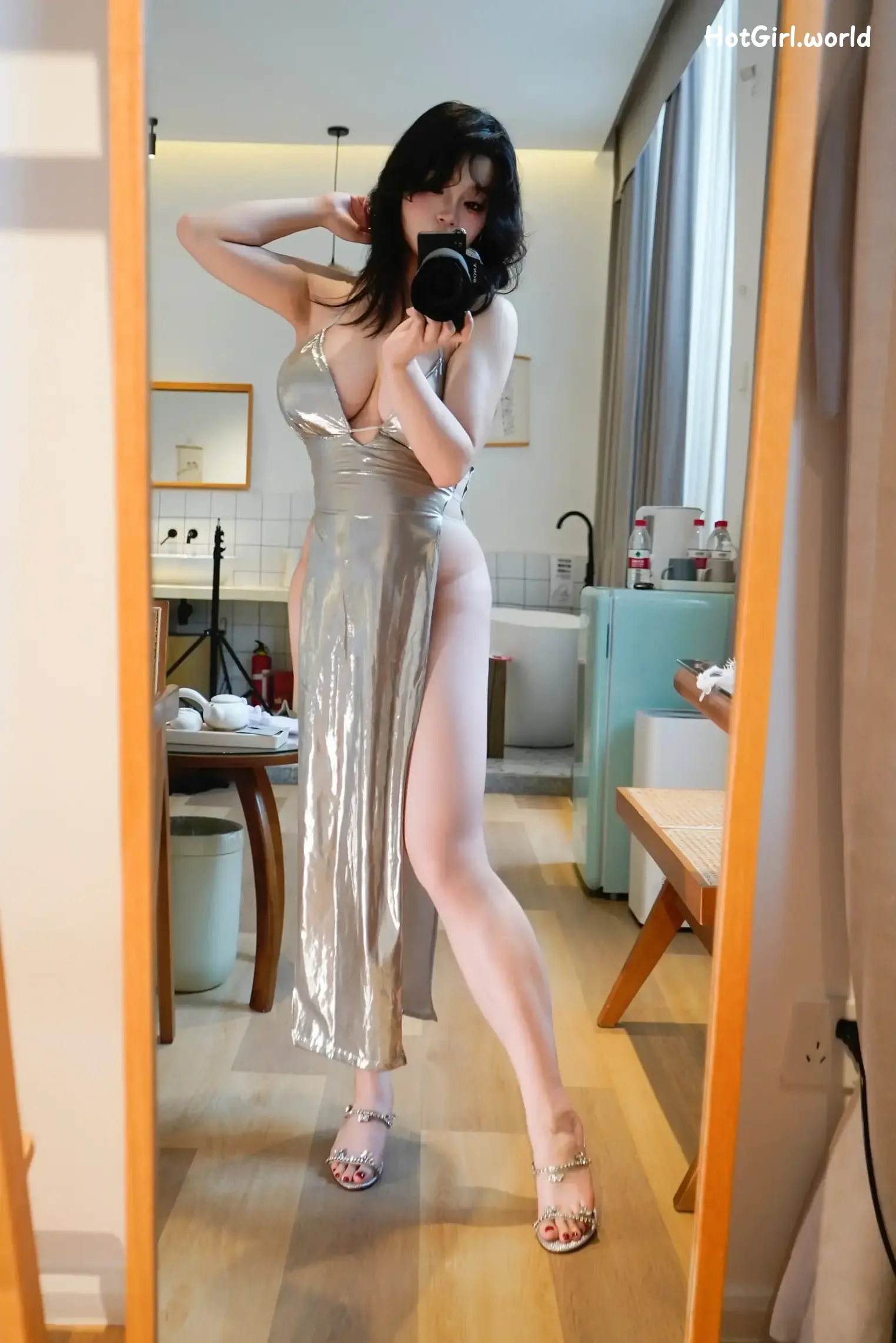 Woolen-hat-silver-pearls-hotgirl.world-091.webp