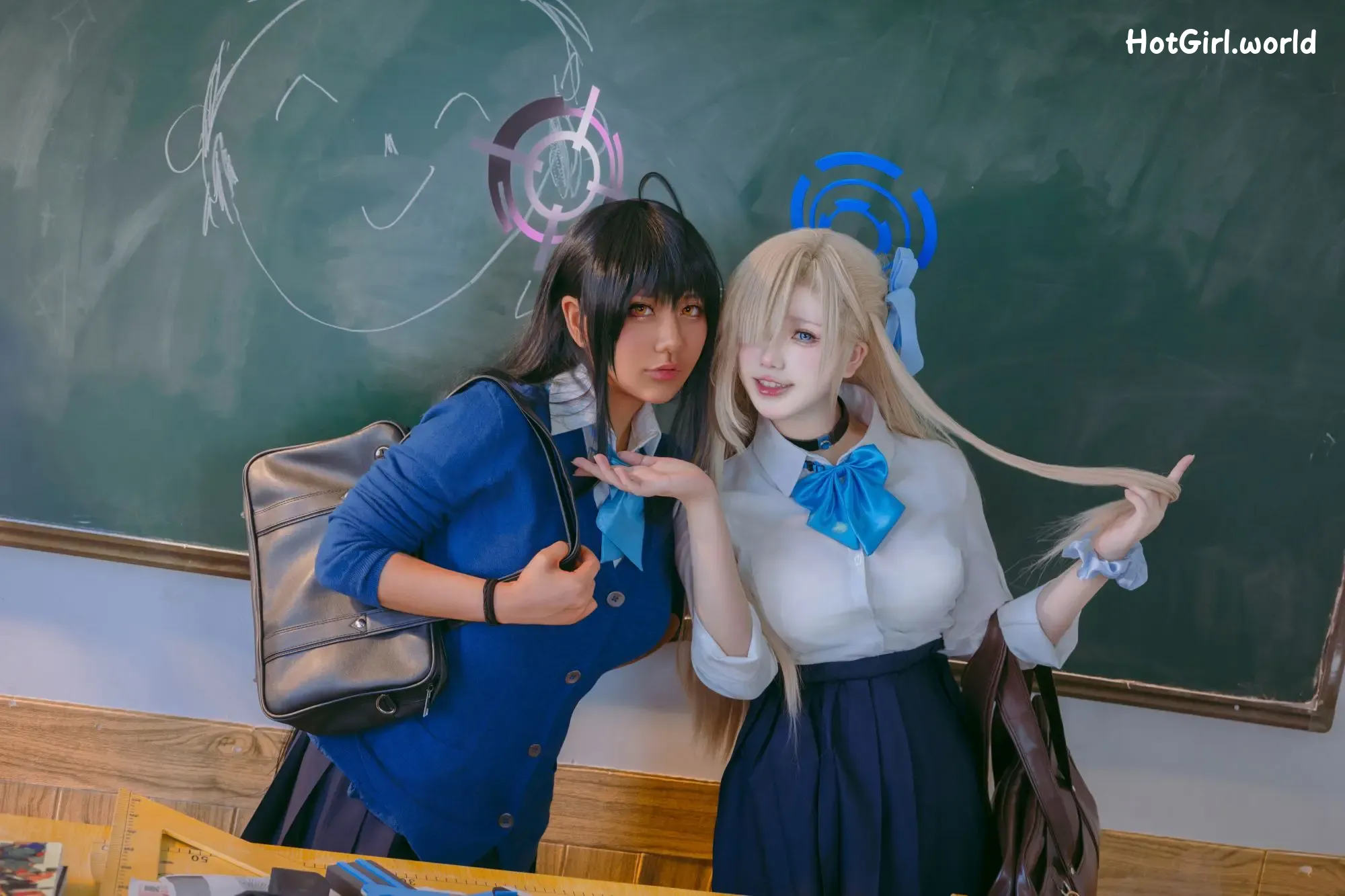 Cosplay-Yibei-is-a-bear-Hua-Linyuan-True-Love-Version-hotgirl.world-110.webp